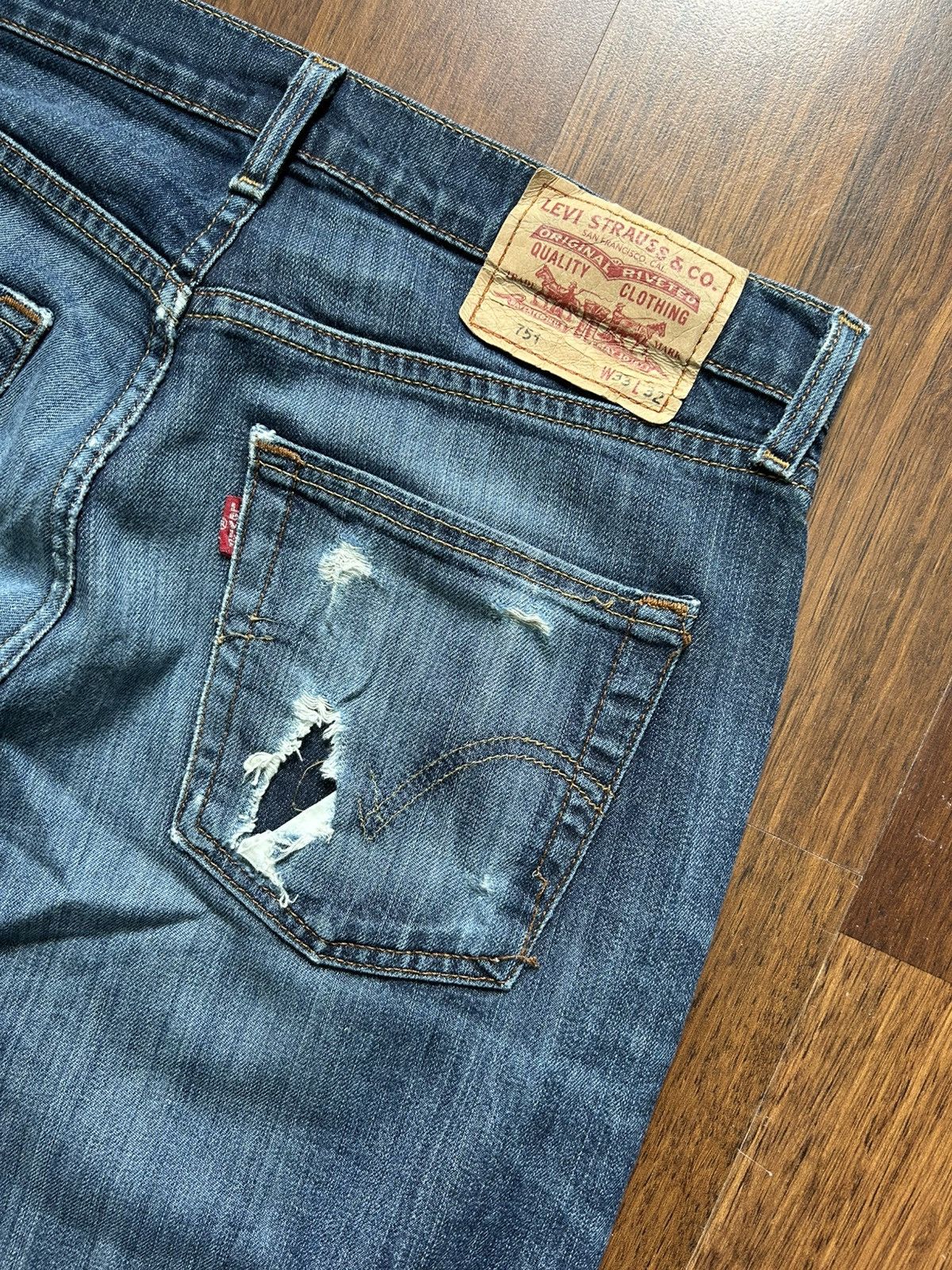 Levi's Vintage Levis 751 Denim Jeans Wash Faded Men’s Size W33 L32 Size US 33 - 5 Thumbnail