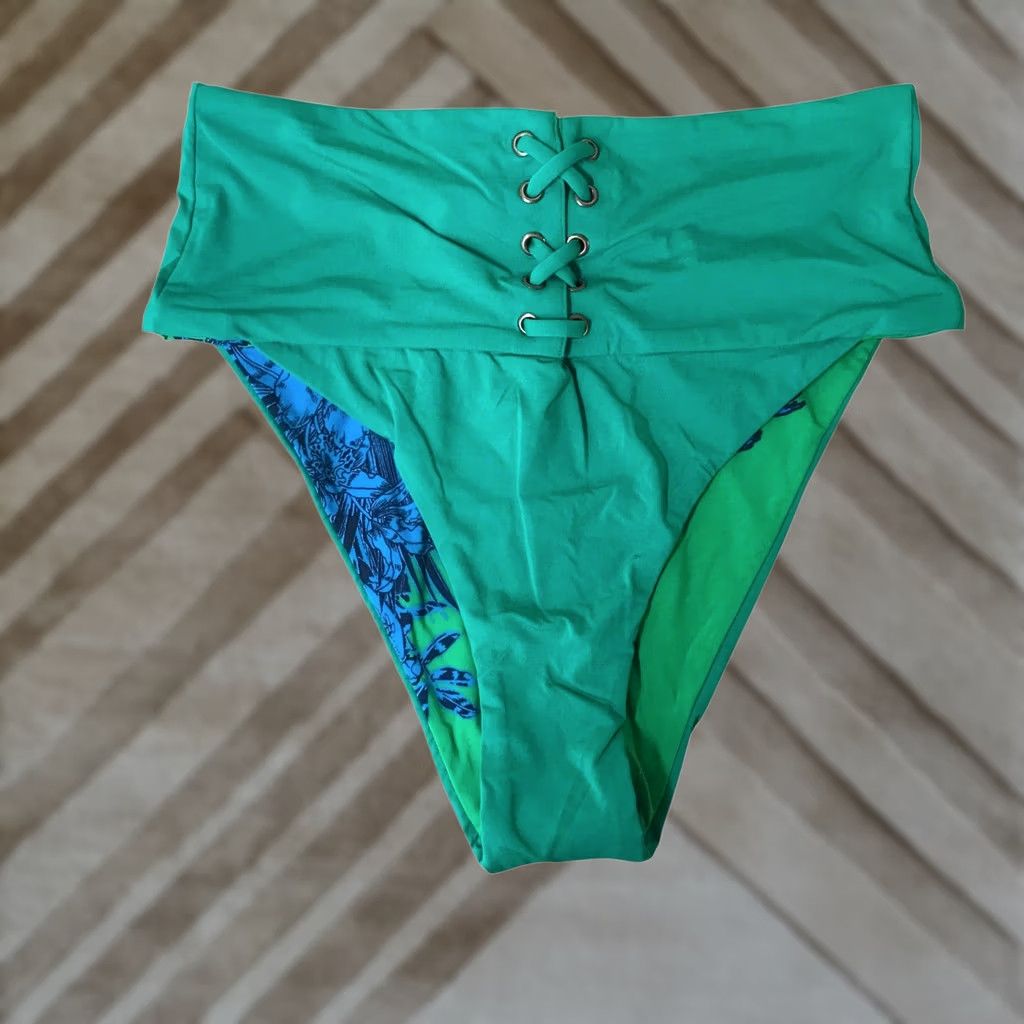 Vintage Maaji Womens Bottom Reversible High-Waisted Green Tropical Lace Up M Womens Beach Wear/Swim Bottom Size 32" / US 10 / IT 46 - 1 Thumbnail