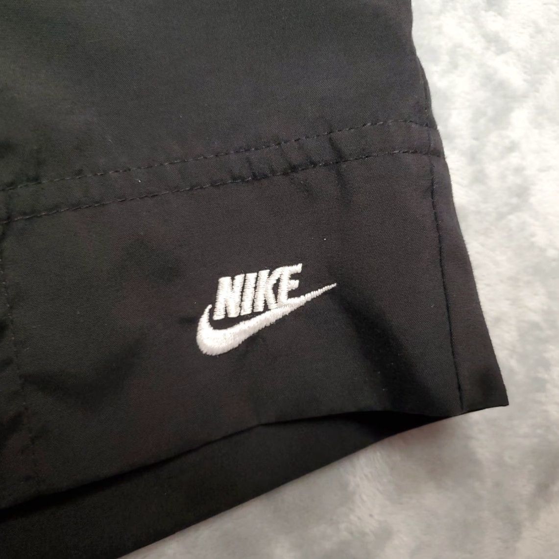 Nike VINTAGE Nike Shorts Womens Large Black Chino Flat Front Lightweight Performance Casual Travel 14 Womens Black Nike Shorts Chino Flat Front Pockets Size 36" / US 14 / IT 50 - 2 Thumbnail