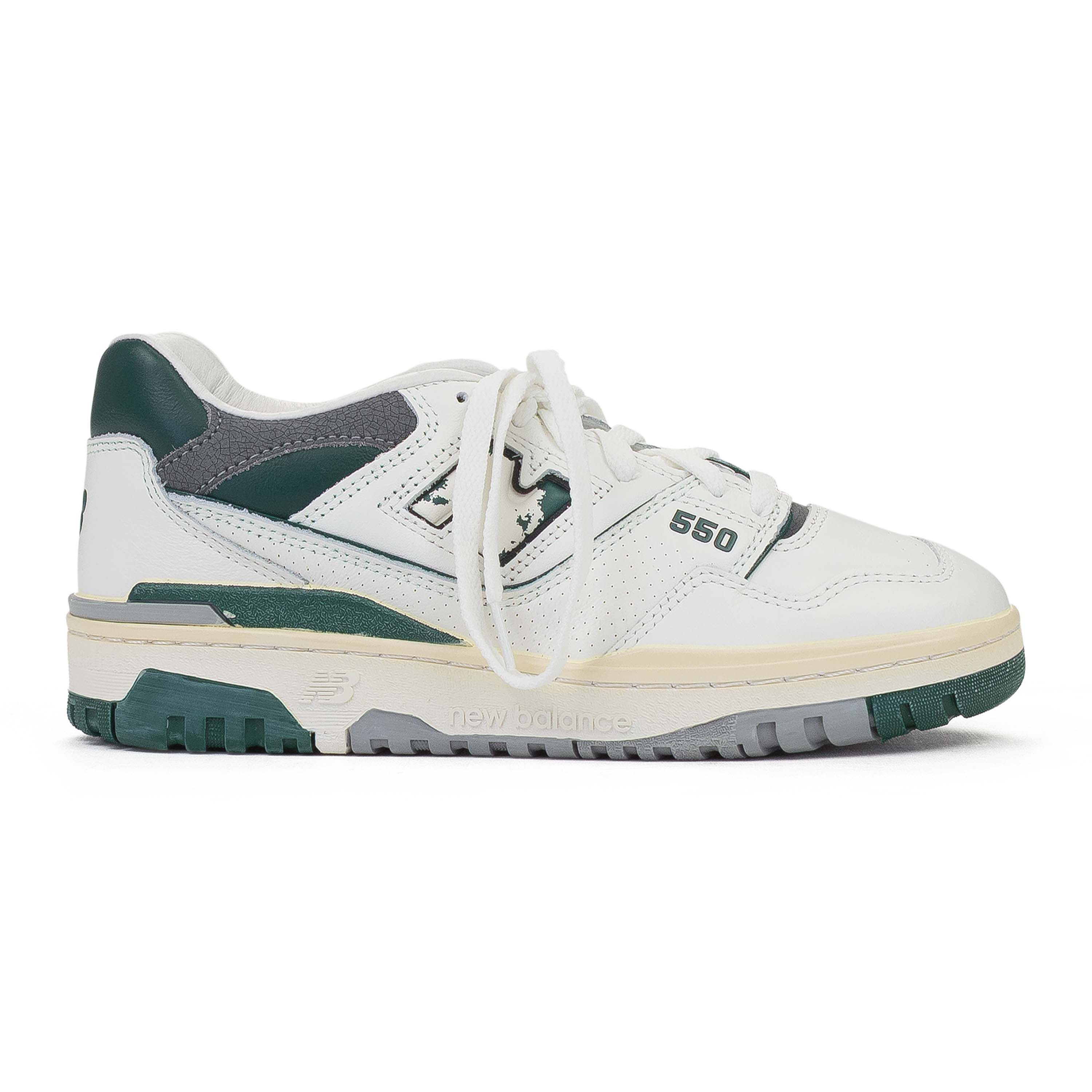 SEA SALT 550 SNEAKERS SIZE 8