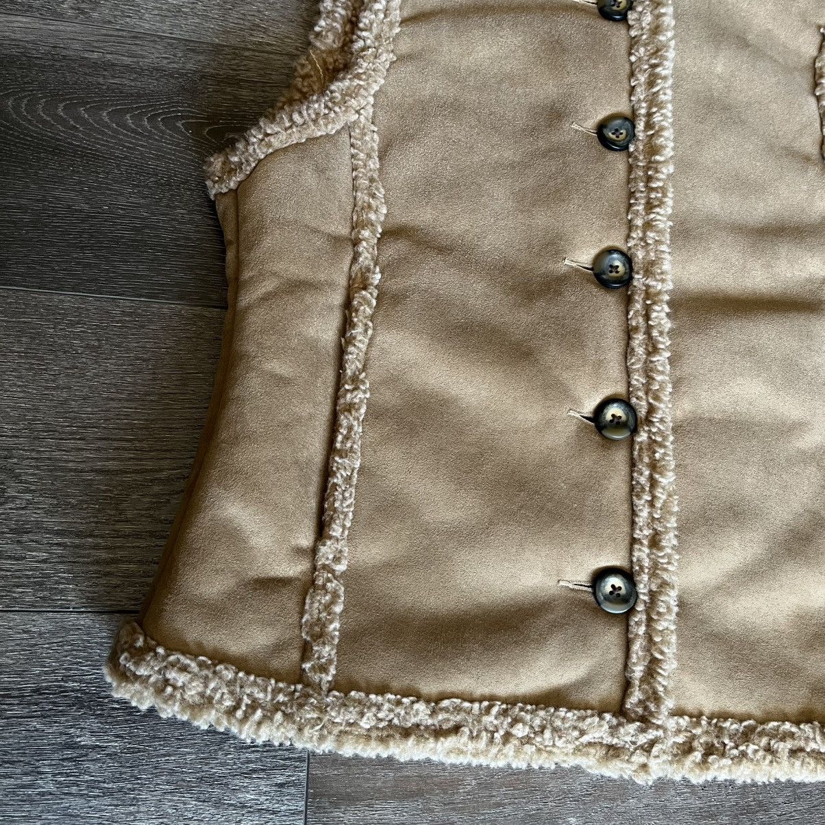 L.L. Bean × Vintage Vintage LL Bean Faux Leather Sherpa Lined Button Up Vest Fur Size XS / US 0-2 / IT 36-38 - 3 Thumbnail