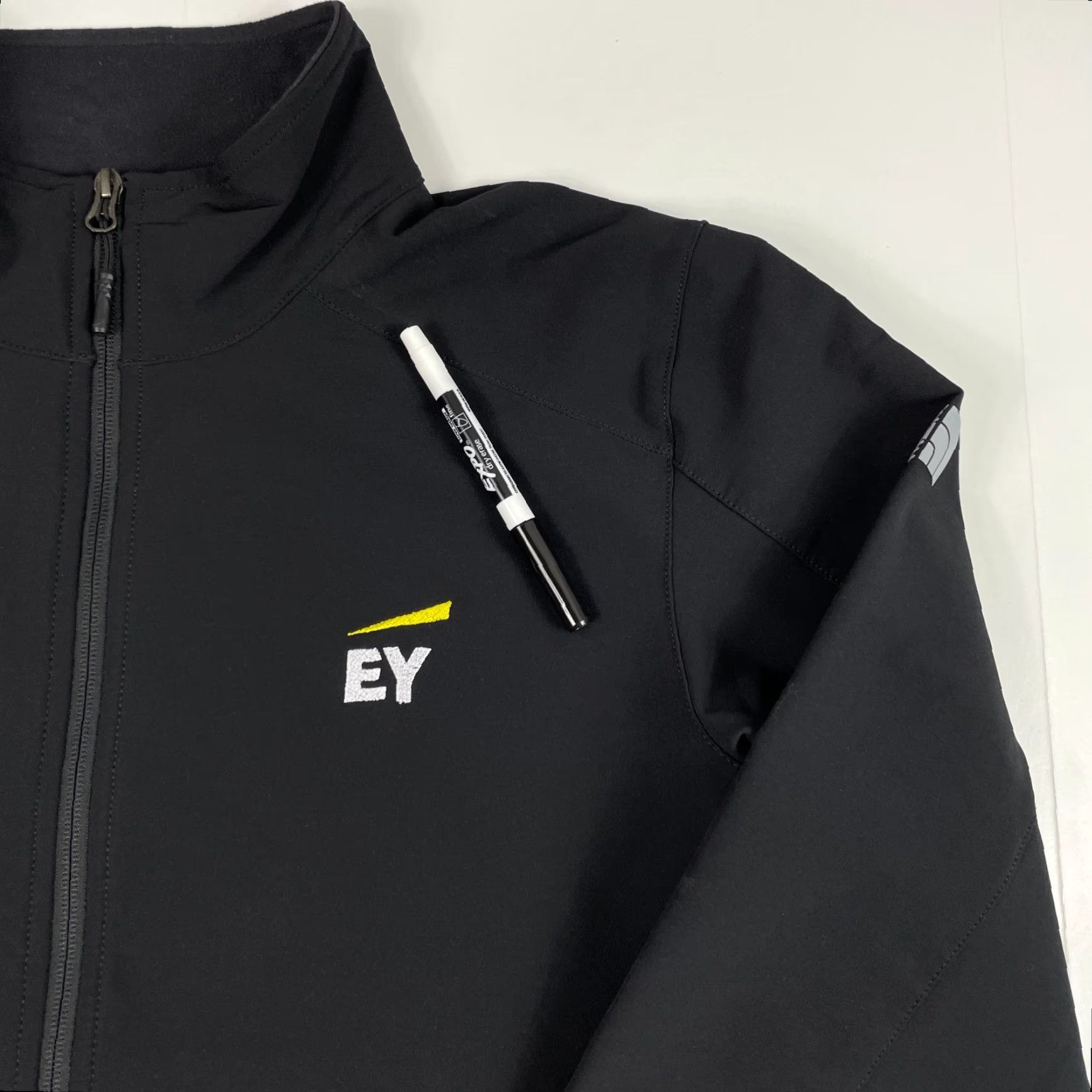 The North Face The North Face Windwall Jacket Mens L Black Full Zip Tech Stretch Softshell Wind-Resistant Size US L / EU 52-54 / 3 - 3 Thumbnail