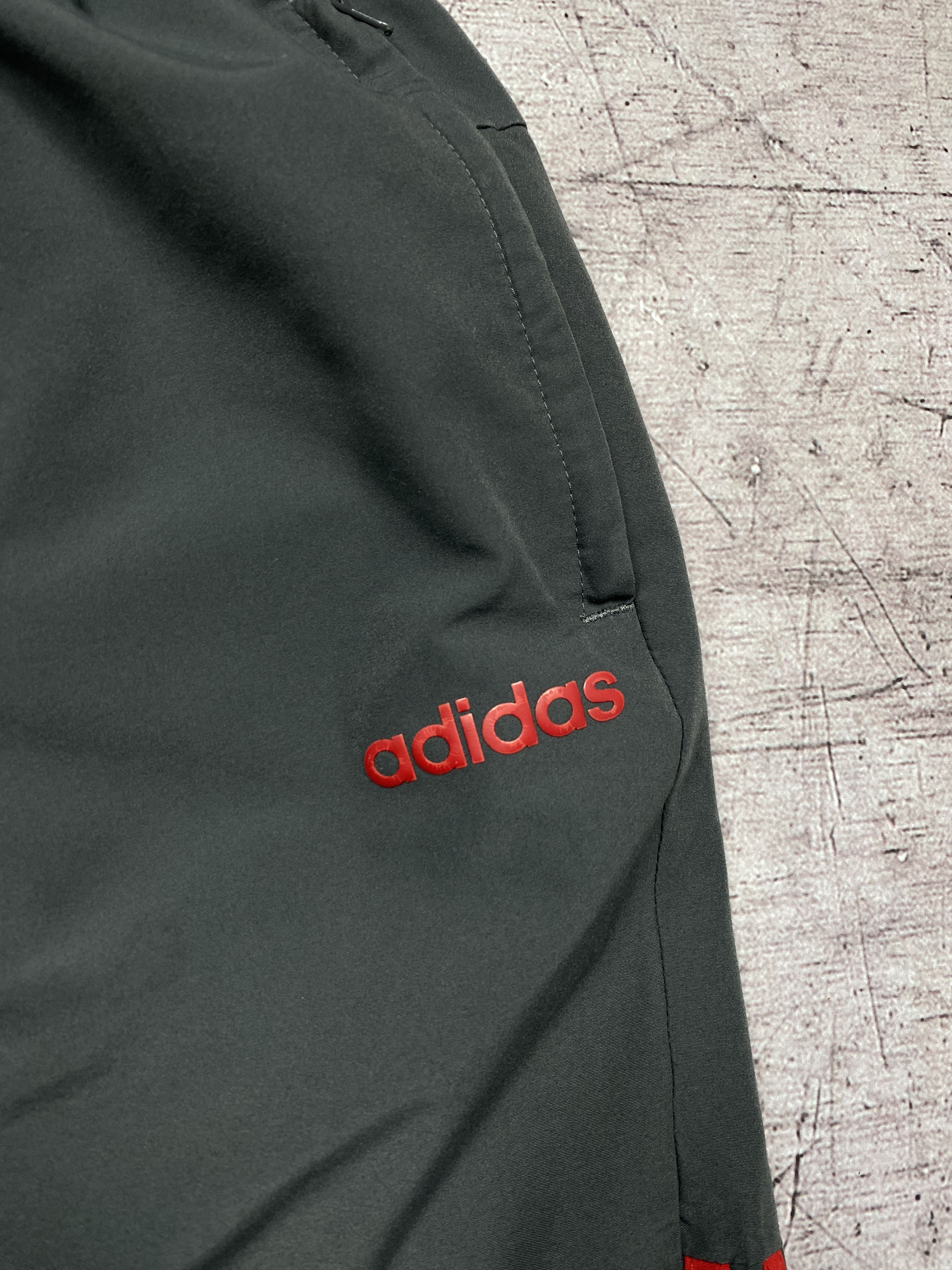 Adidas × Vintage Adidas Vintage nylon baggy parachute pants Size US 36 / EU 52 - 3 Thumbnail