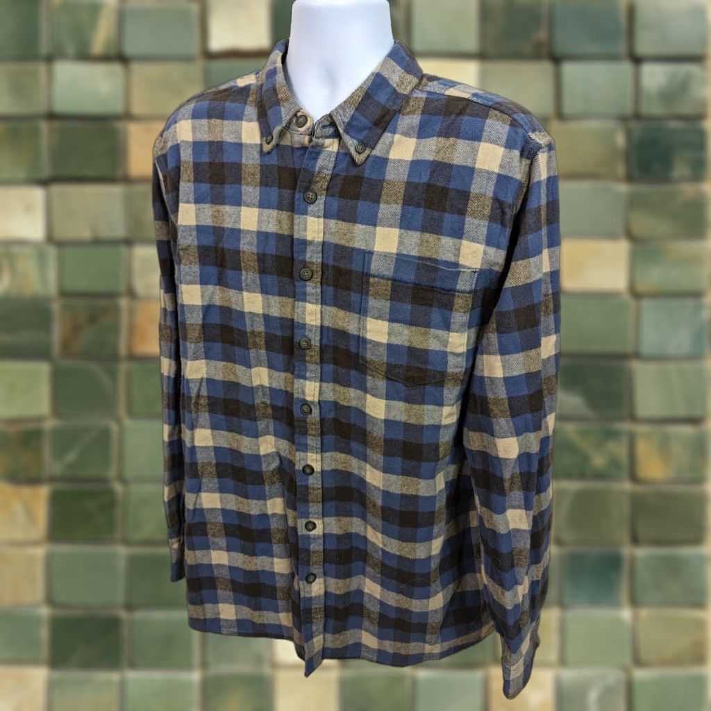 Vintage VINTAGE Field & Forest Thick Flannel Shirt Men's Tall XXL 2XLT Plaid/Check Button T2F Mens Size US XXL / EU 58 / 5 - 1 Thumbnail