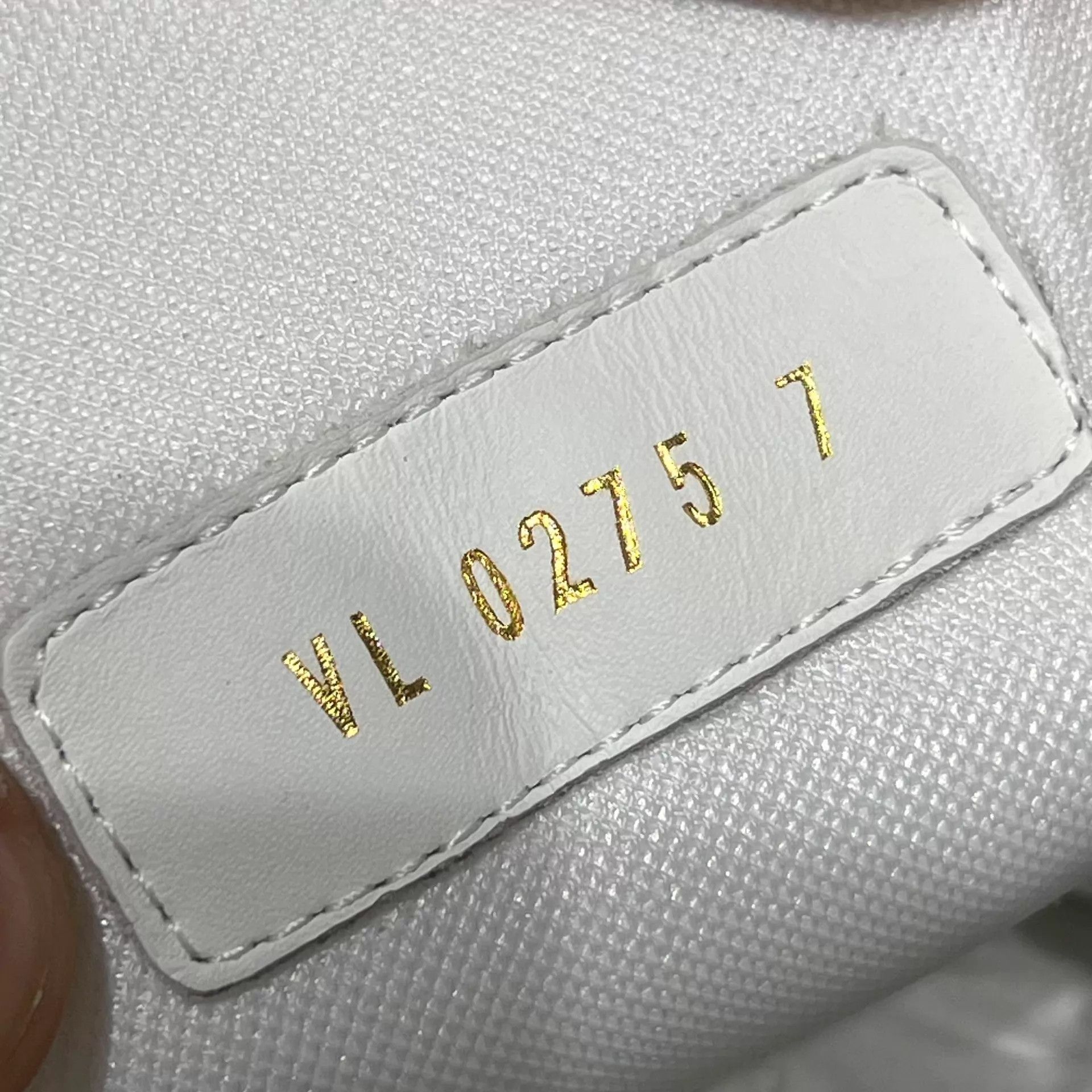 Louis Vuitton LV Trainer White Monogram UK7/41 Size US 8 / EU 41 - 8 Thumbnail