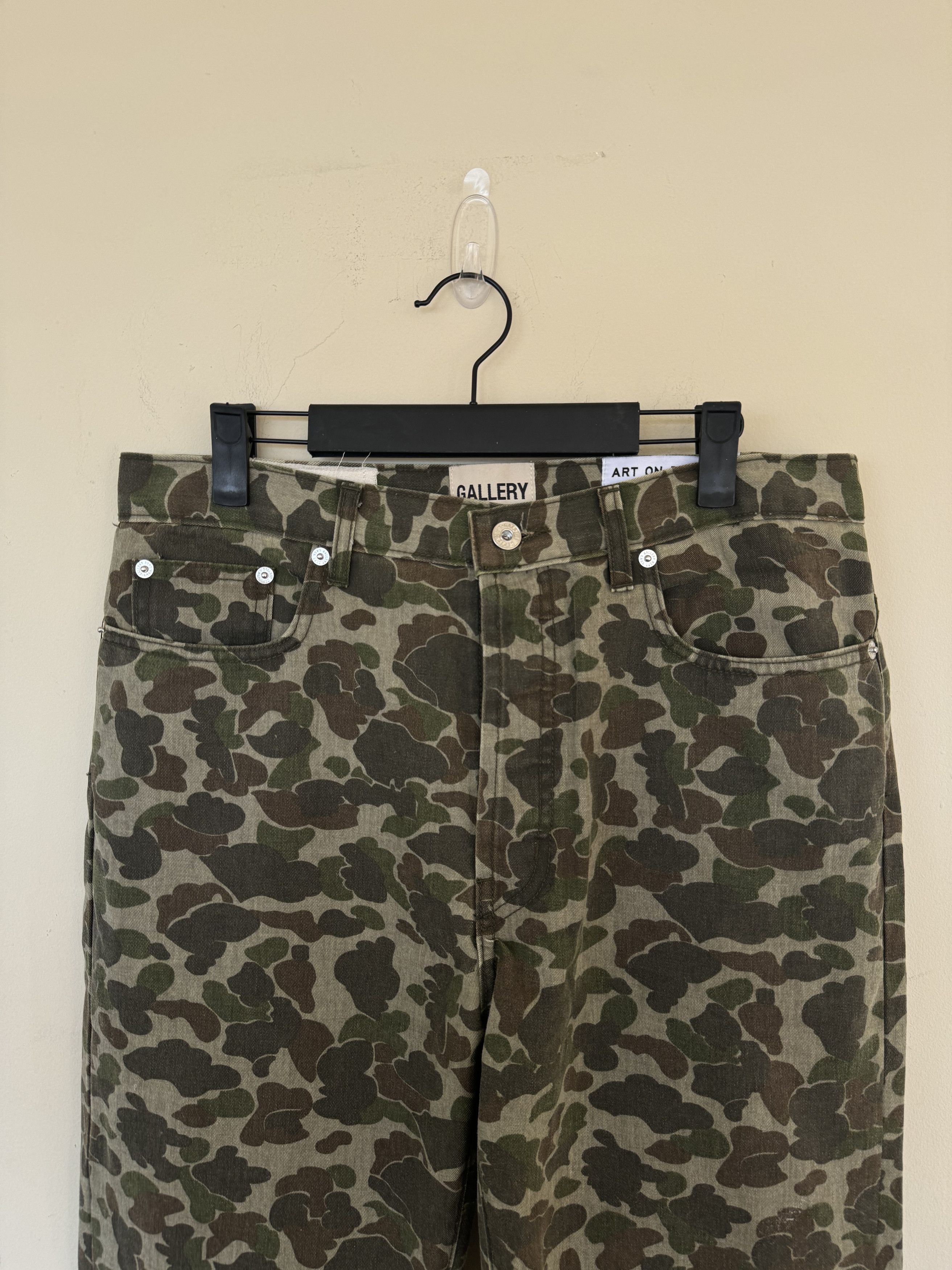 Gallery Dept. Gaallery Dept Camo Pants Size US 31 - 3 Thumbnail