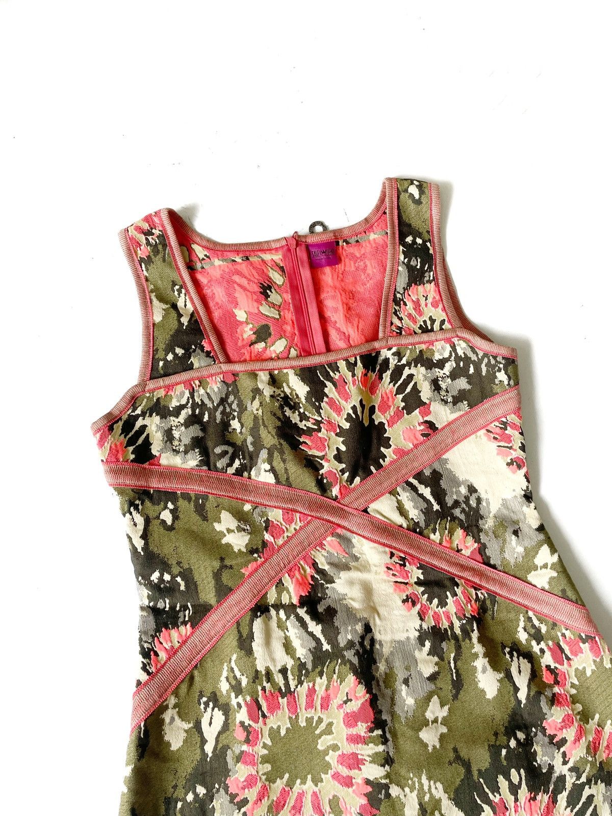 Other Save The Queen Flowers Vanguard Print Made In Italy Size M Size M / US 6-8 / IT 42-44 - 2 Thumbnail