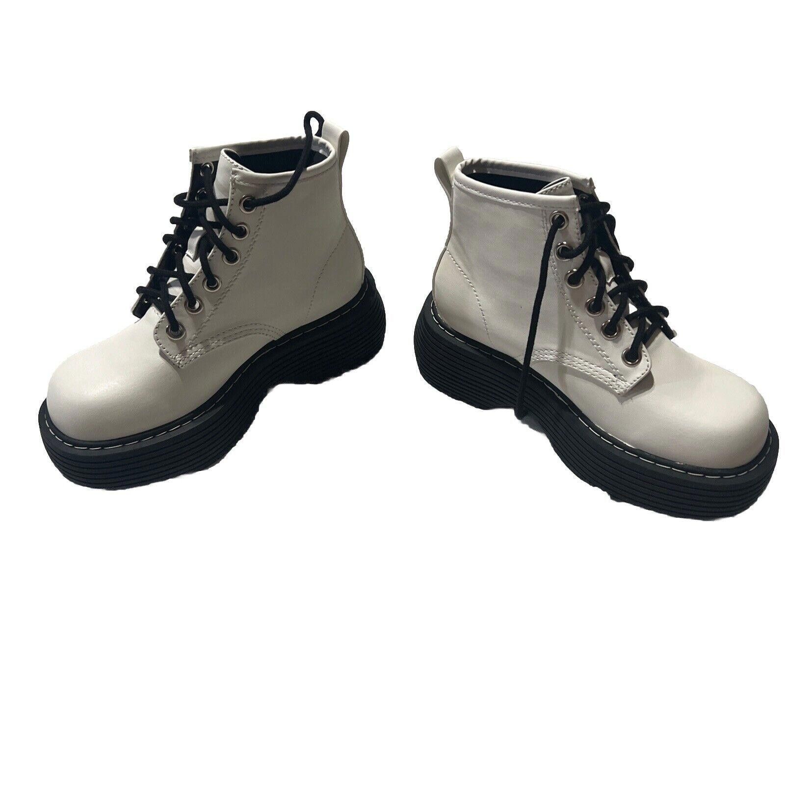 Designer Delia’s Womens 5 White Lace Up Combat Boots Dolls Kill Shoes Size US 5 / IT 35 - 1 Thumbnail