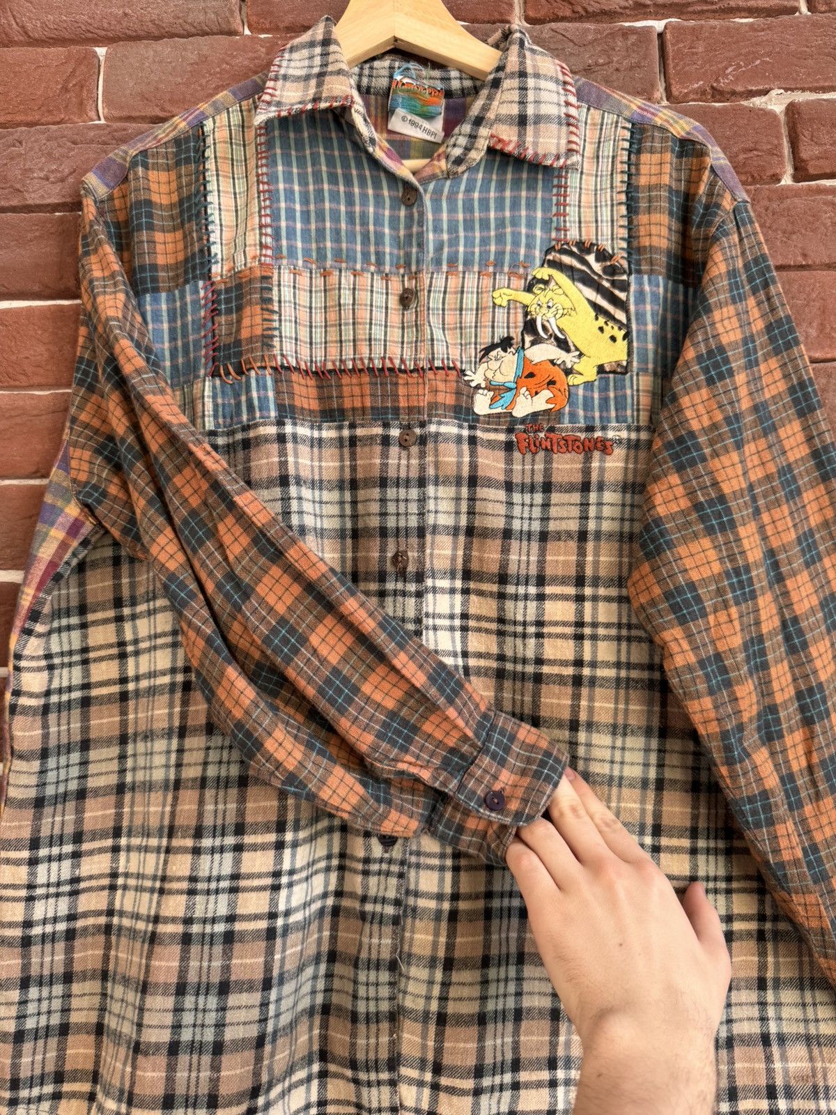 Cartoon Network Vintage 1994 Flintstones Patchwork Button Up Shirt Cartoon Size US XL / EU 56 / 4 - 6 Thumbnail