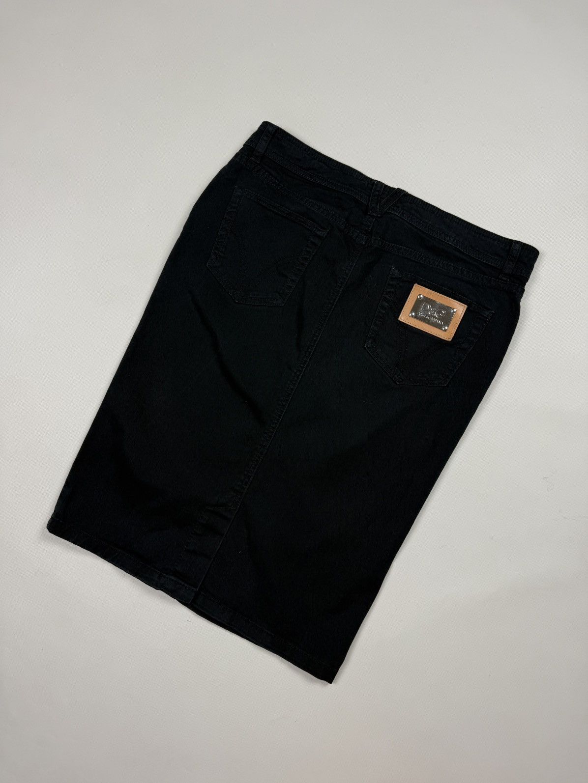 Dolce & Gabbana Dolce & Gabbana Vintage Y2K Metalo Logo Ladies Pencil Skirt Size 27" / US 4 / IT 40 - 21 Thumbnail