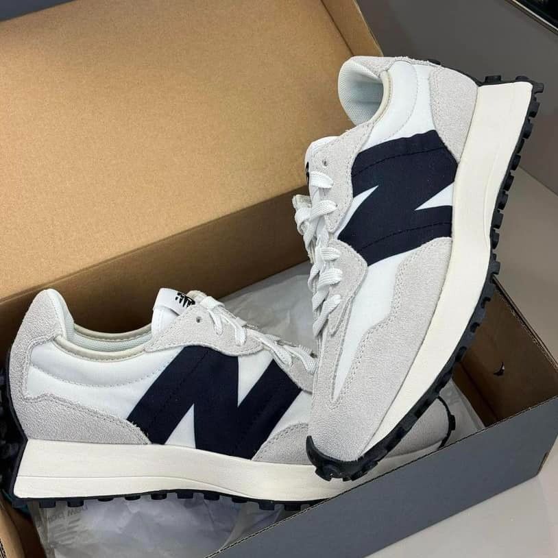 New Balance Women's 327 Shoes, size 8.5