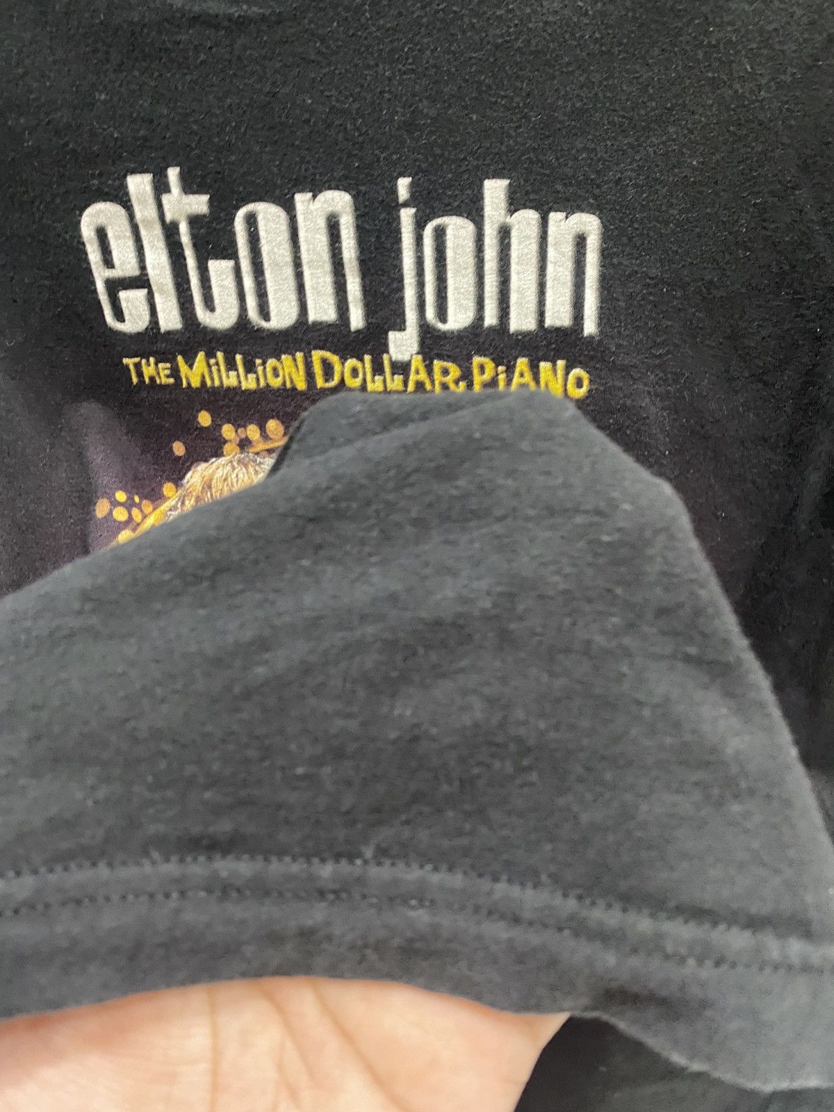 Tultex ELTON JOHN TSHIRT Size US M / EU 48-50 / 2 - 7 Thumbnail