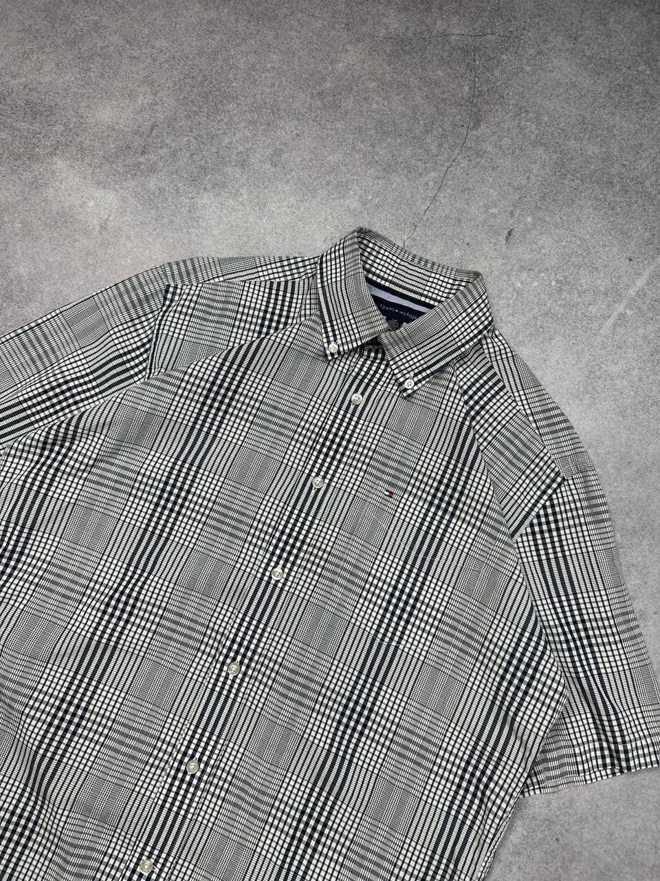 Tommy Hilfiger Vintage Tommy Hilfiger Short Sleeve Shirt, Size S – Size US S / EU 44-46 / 1 - 2 Thumbnail