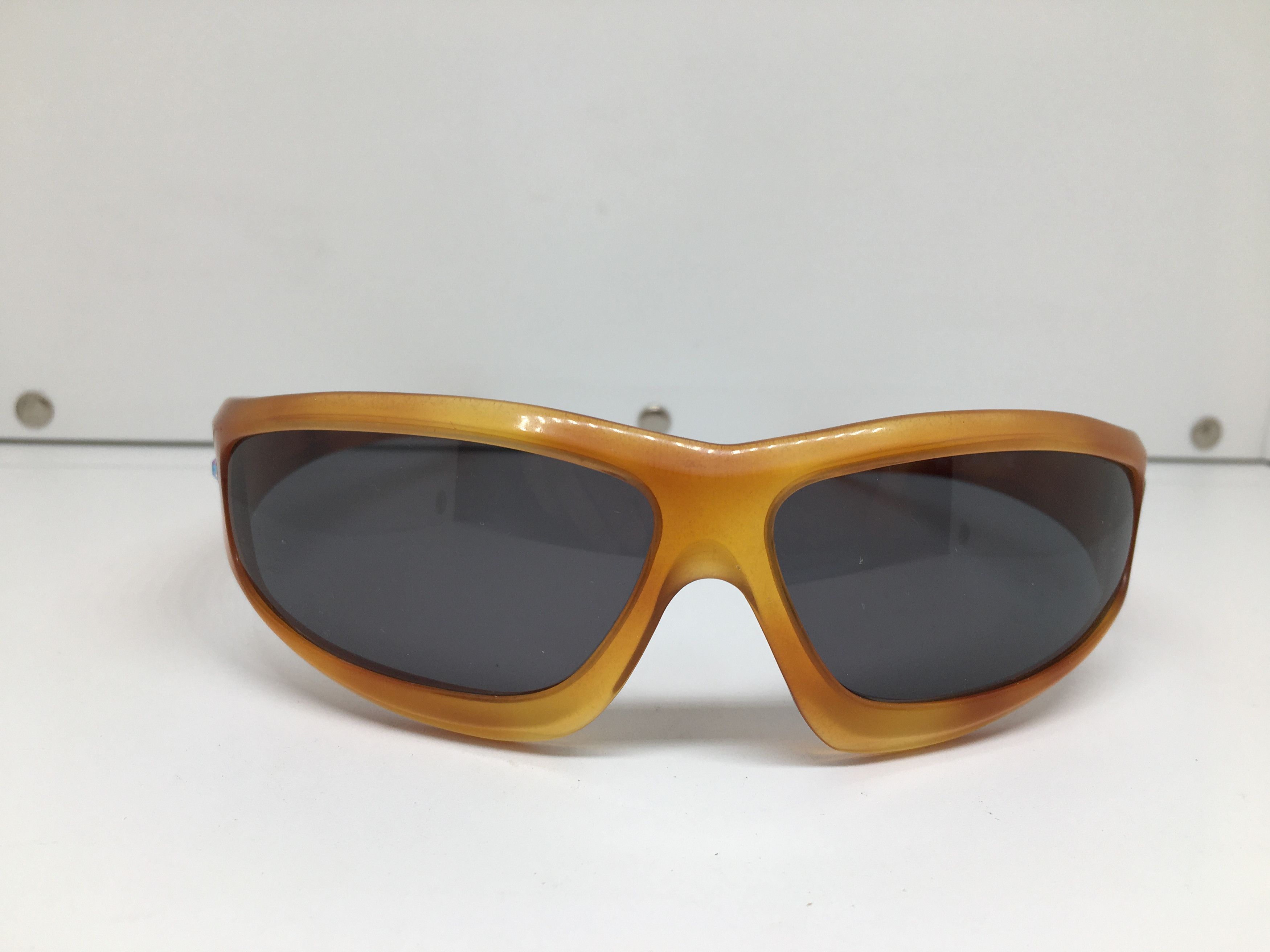 Guy Laroche Vintage Guy Laroche Honey Amber Tortoise Sunglasses Wrapped Size ONE SIZE - 2 Thumbnail