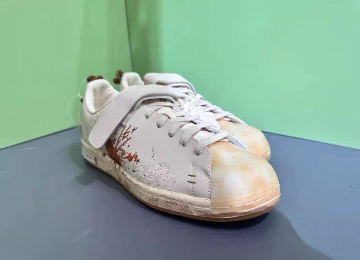 Adidas Melting Sadness x adidas Superstar Valentine’s Day K15 Size US 9 / EU 42 - 3 Thumbnail
