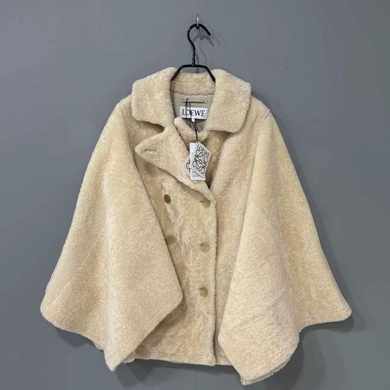 Loewe LOEWE Off-white Teddy cloak shawl Size 4XL / US 24-26 - 2 Thumbnail