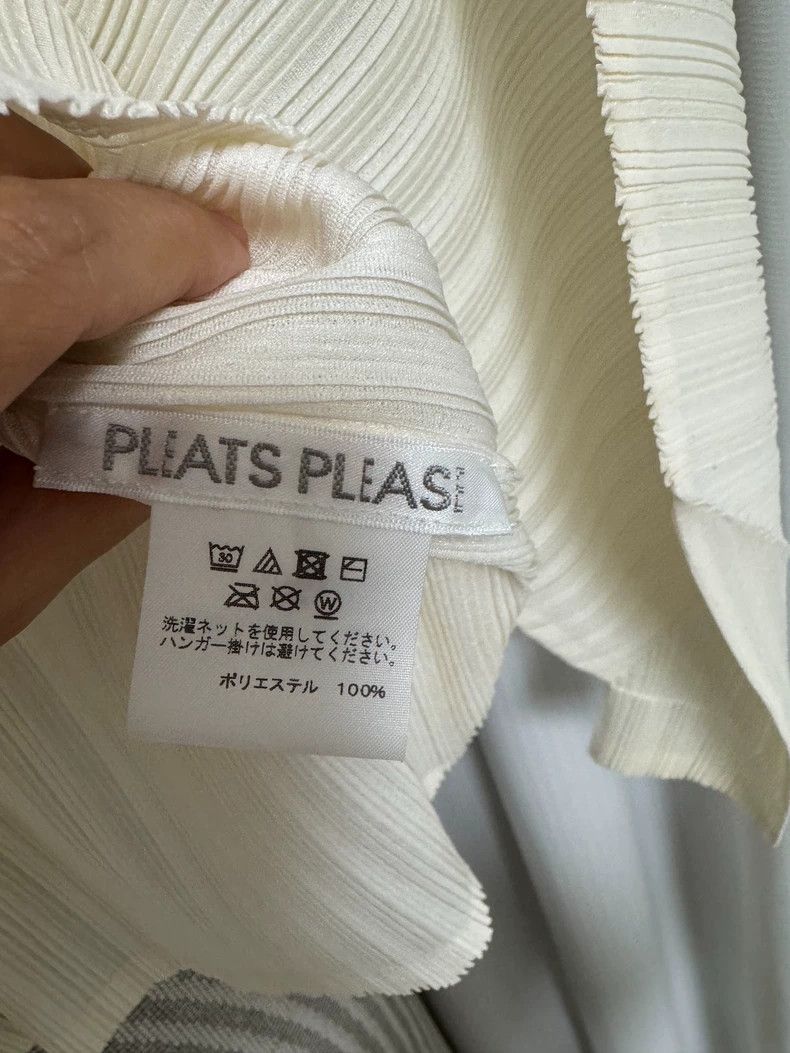 Issey Miyake issey miyake size:3 White ribbed top 2506-Nextarrow Size XXS / US 00 / IT 34 - 2 Thumbnail