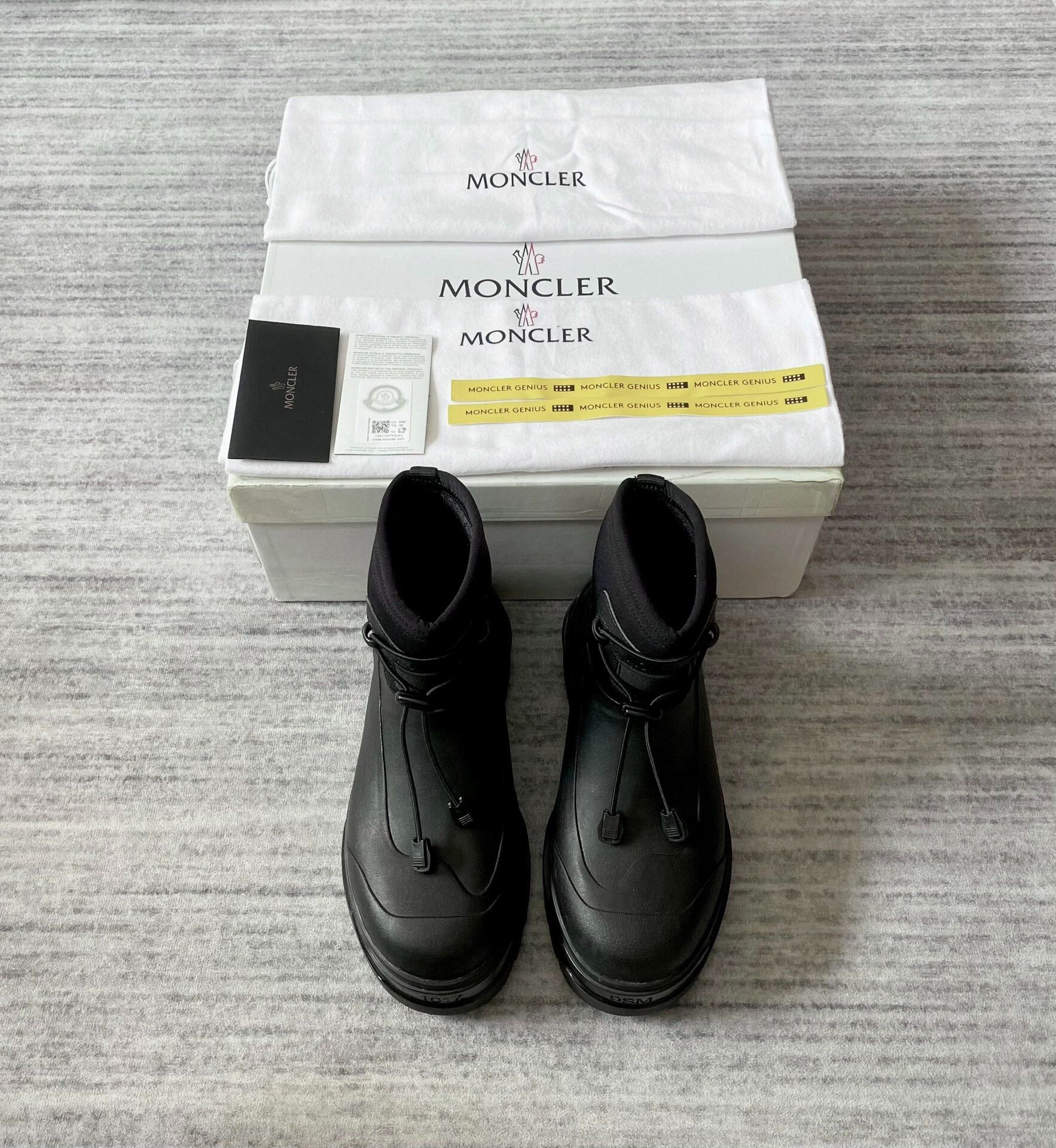 1017 ALYX 9SM moncler snow boots 1017 alyx 9sm Size US 9.5 / EU 42-43 - 1 Thumbnail