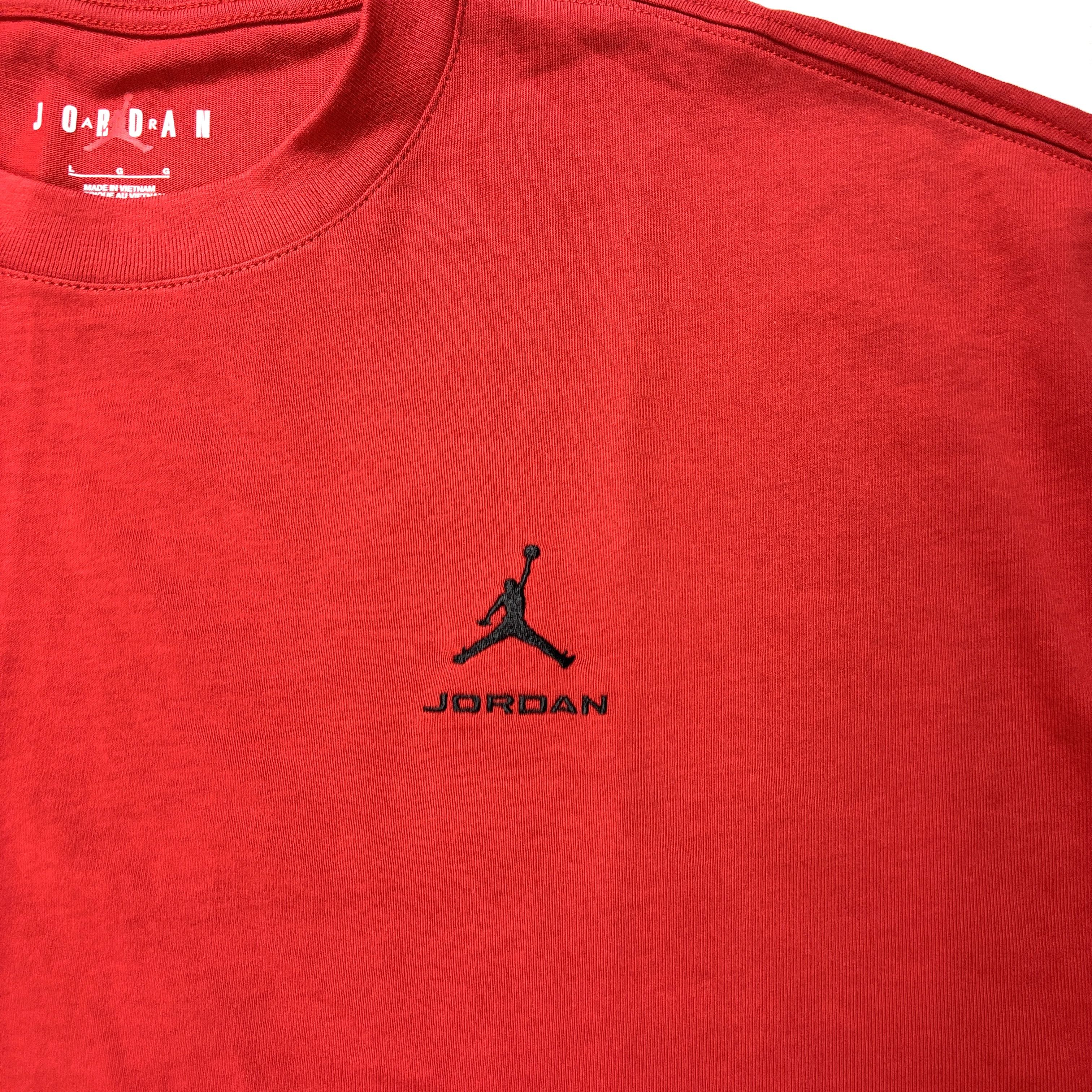Jordan Brand Jordan Mens Oversized 23 Black Cat Shirt Red Sz L NWT Size US L / EU 52-54 / 3 - 3 Thumbnail