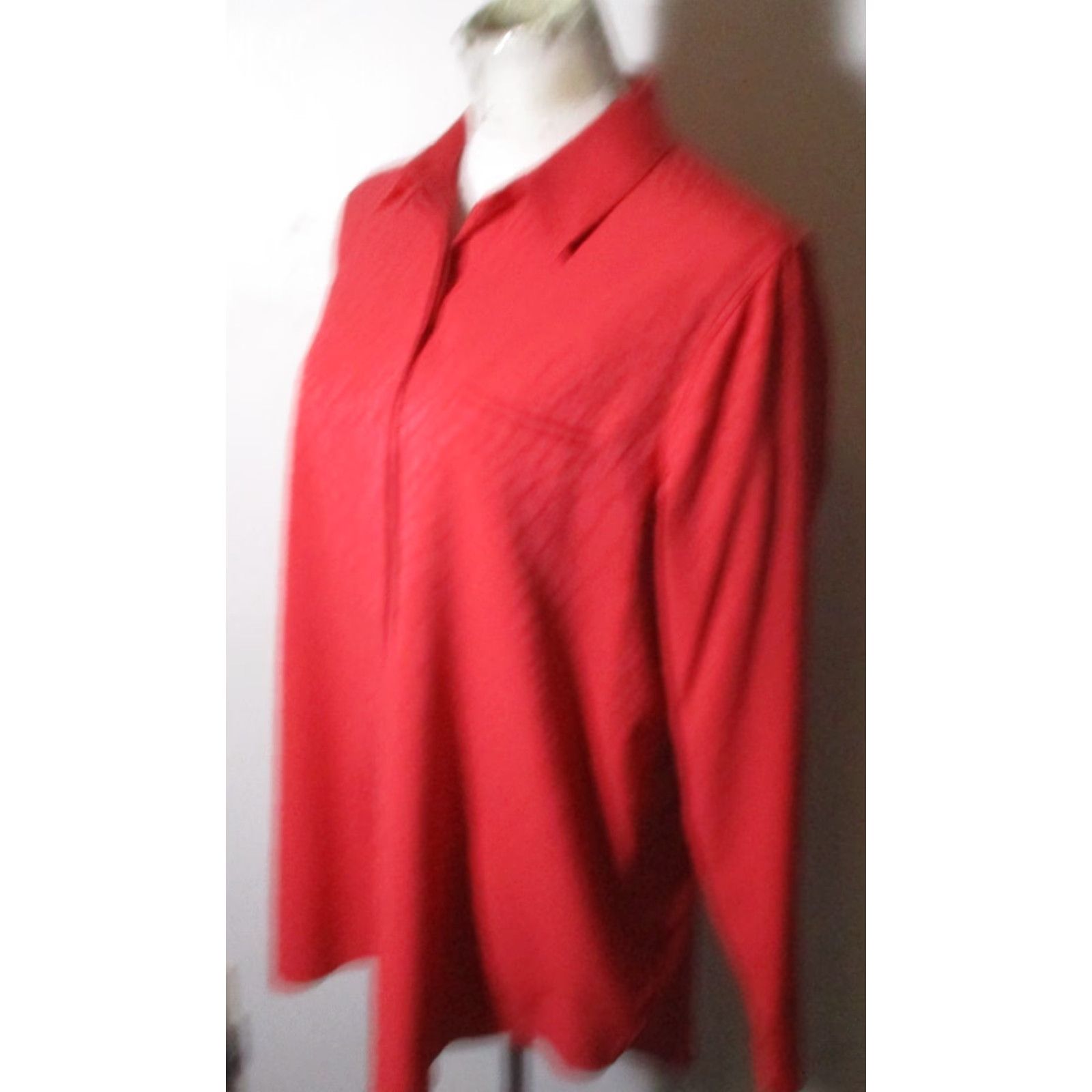 Athleta Athleta Blouse Shirt Red L Women Stretch Long Sleeve Tunic Modern Casual 100% Polyester Spandex Size L / US 10 / IT 46 - 4 Thumbnail