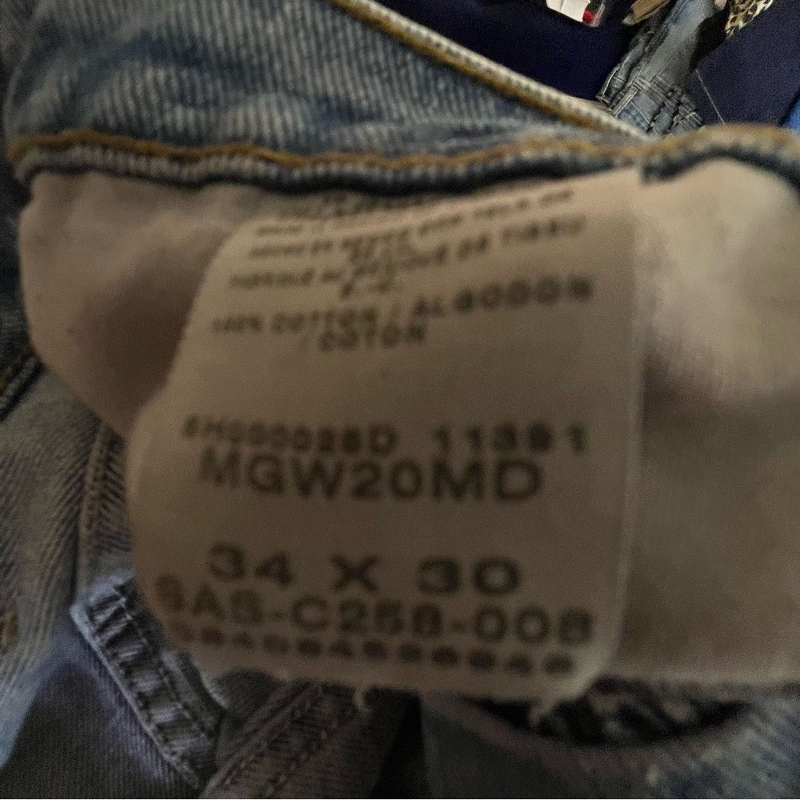 Wrangler Wrangler Distressed Medium Wash Straight Leg 5 Pockets Jeans Size US 34 / EU 50 - 16 Thumbnail