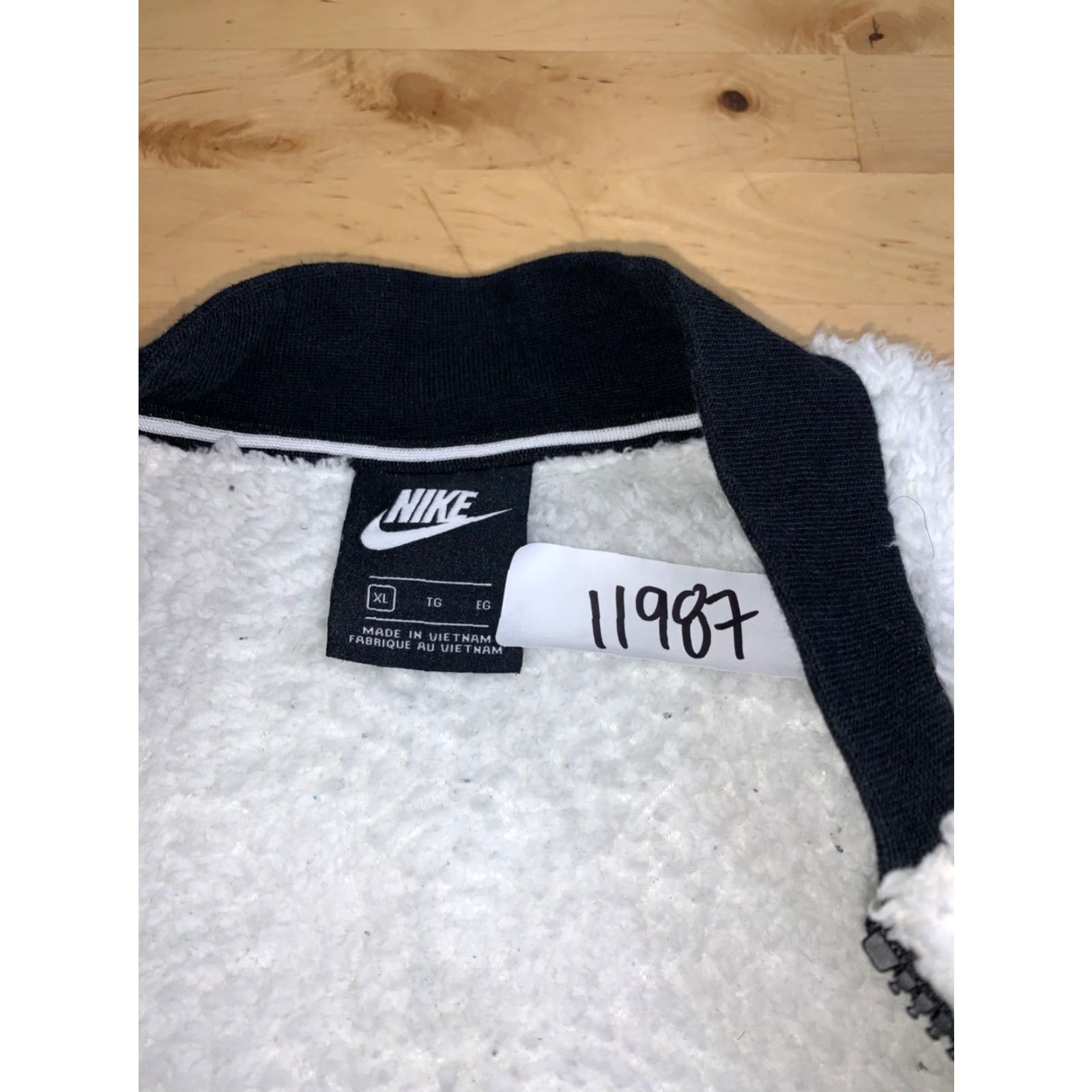 Nike Nike Bomber Jacket Womens XL Black Full Zip Casual Retro 11987 Size XL / US 12-14 / IT 48-50 - 2 Thumbnail
