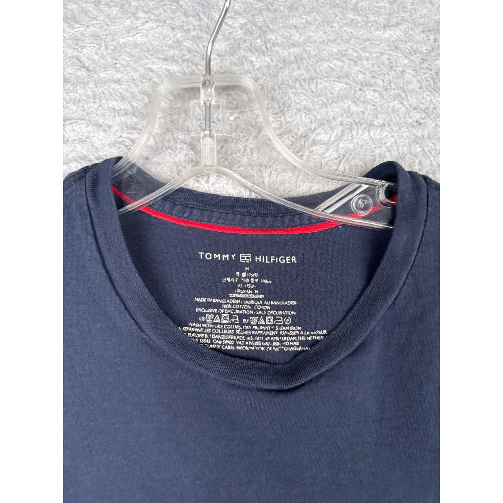 Tommy Hilfiger VINTAGE Tommy Hilfiger Shirt Men Adult Medium Blue Short Sleeve Crew Neck 100% Cotton Logo Embroidered Mens Shirt Size US M / EU 48-50 / 2 - 7 Thumbnail