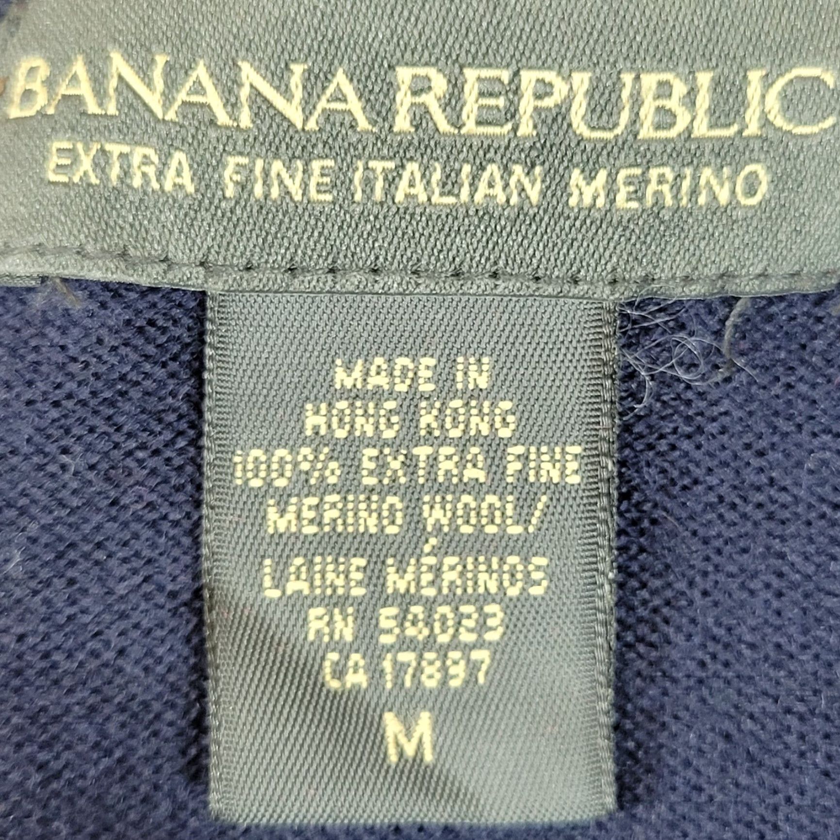 Banana Republic VINTAGE Banana Republic Mens Pullover Sweater Merino Wool V-Neck Size M Black Size US M / EU 48-50 / 2 - 6 Thumbnail