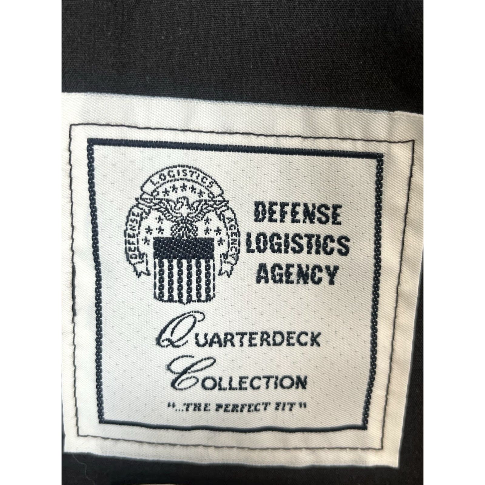 Vintage Quaterdeck Collection Coat Trench Military Men 40R Black Lined Water Resistant Polyester Blend Canvas Pocket Buckle Button Size US XXS / EU 40 - 7 Thumbnail