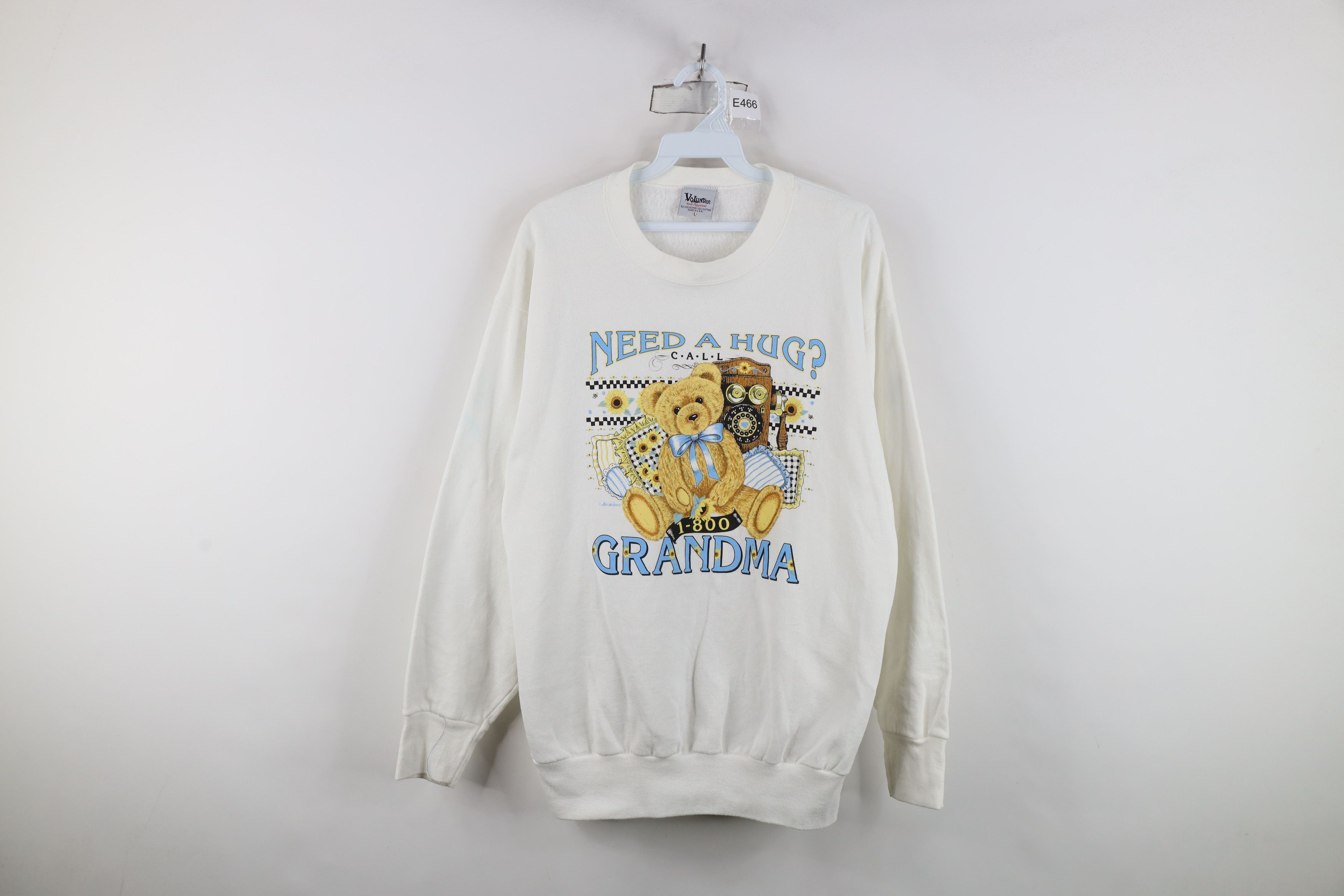 Vintage Vintage 90s Sunflower Bear Grandma Hug Sweatshirt White USA Size L / US 10 / IT 46 - 1 Thumbnail