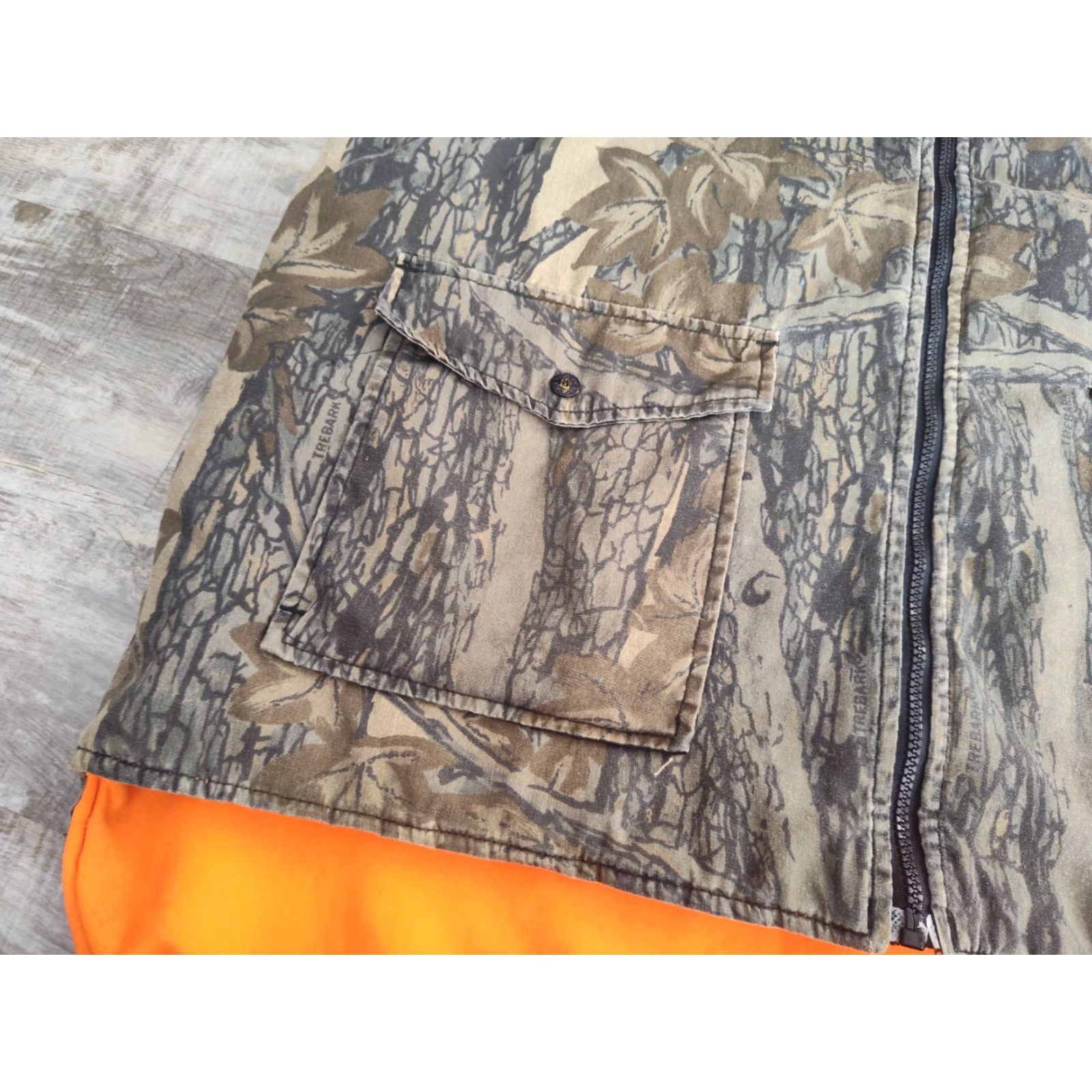 Vintage Winchester Vest Trebark Camo Blaze Orange VTG 90s Reversible Zip XL Mens Nylon Puffer Vest Full Zip Insulated Pockets Zipper Short Sleeve? Size 46R - 4 Thumbnail