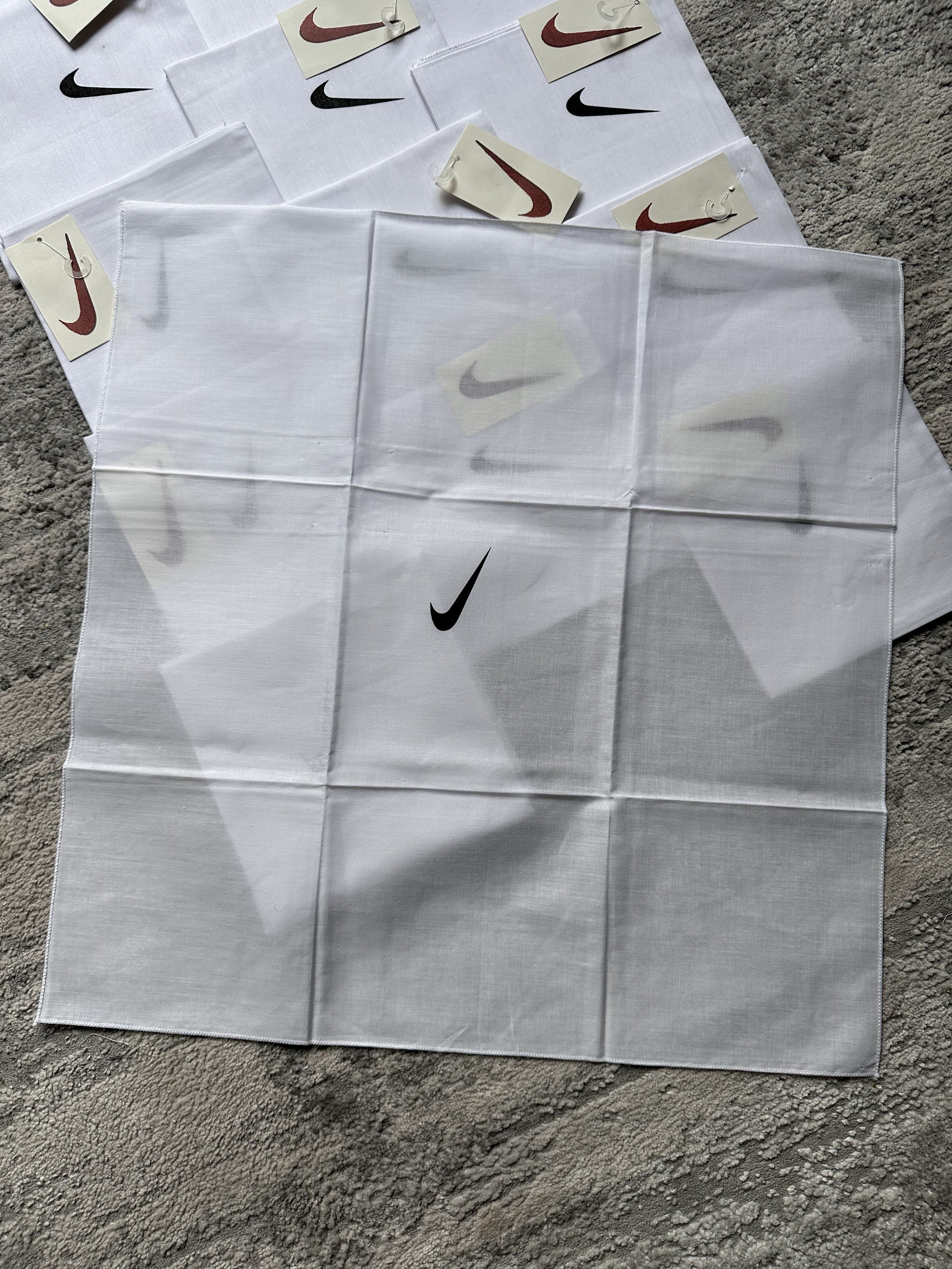 Nike Vintage Nike White Bandana Headscarf 90s x 16 Size ONE SIZE - 11 Thumbnail
