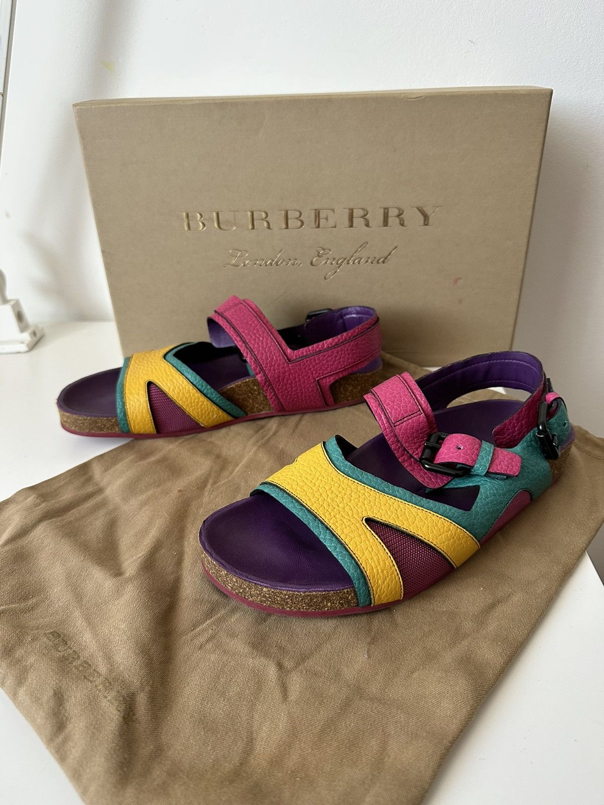 Burberry Burberry multicolour leather sandals Size US 7 / IT 37 - 9 Thumbnail
