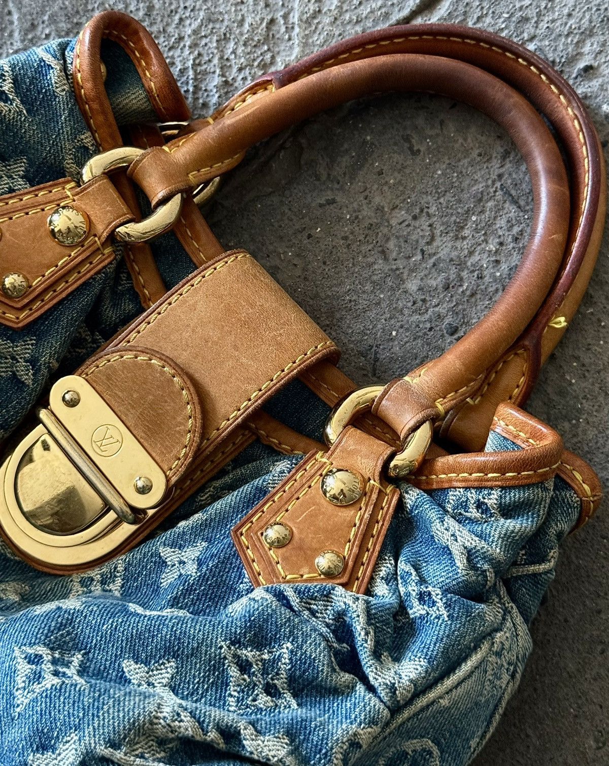 Louis Vuitton × Marc Jacobs Louis Vuitton - Marc Jacobs - 2005 - Mini Pleaty Denim Bag Size ONE SIZE - 19 Thumbnail