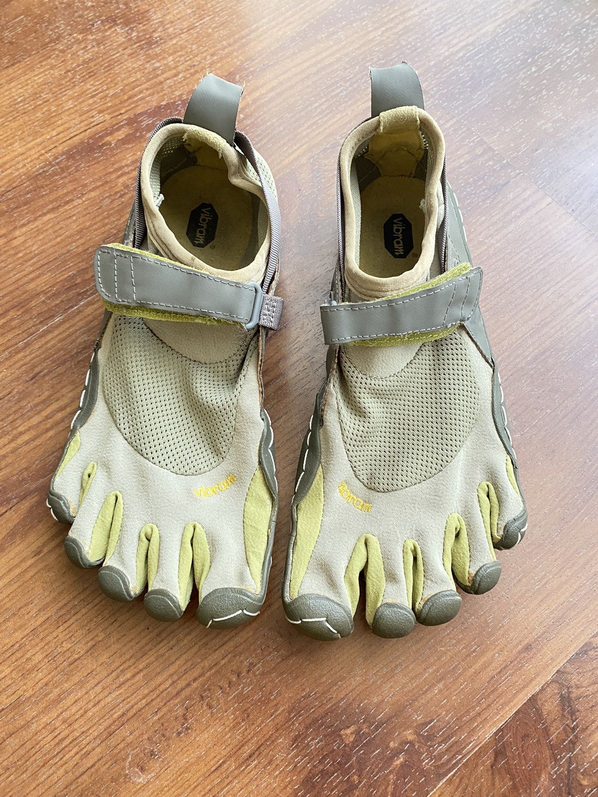 Vibram Vibram Five Fingers grey shoes Size US 10 / IT 40 - 6 Thumbnail