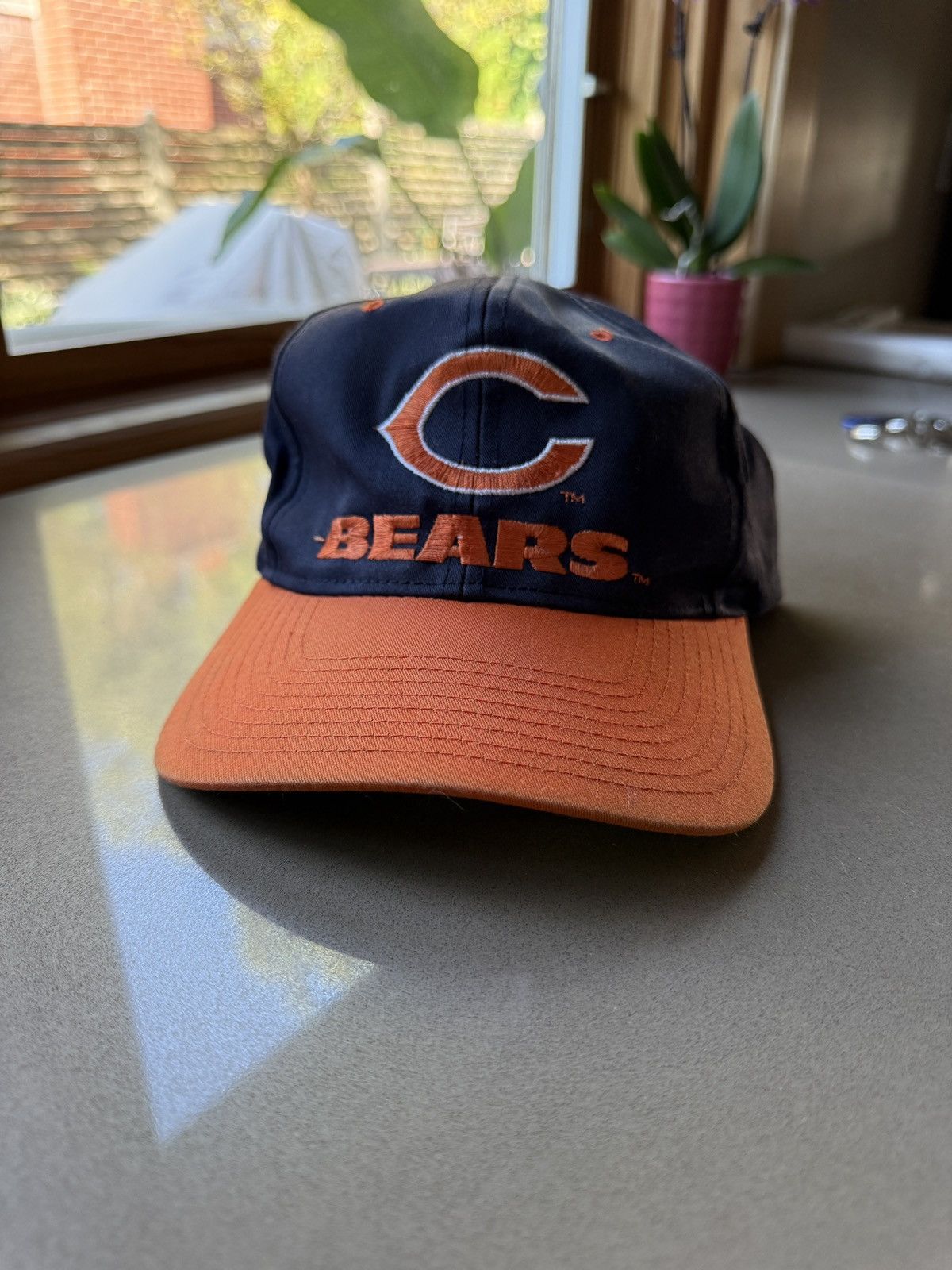 Vintage Vintage Chicago Bears NFL Team Embroidered Snapback Hat Size ONE SIZE - 1 Thumbnail