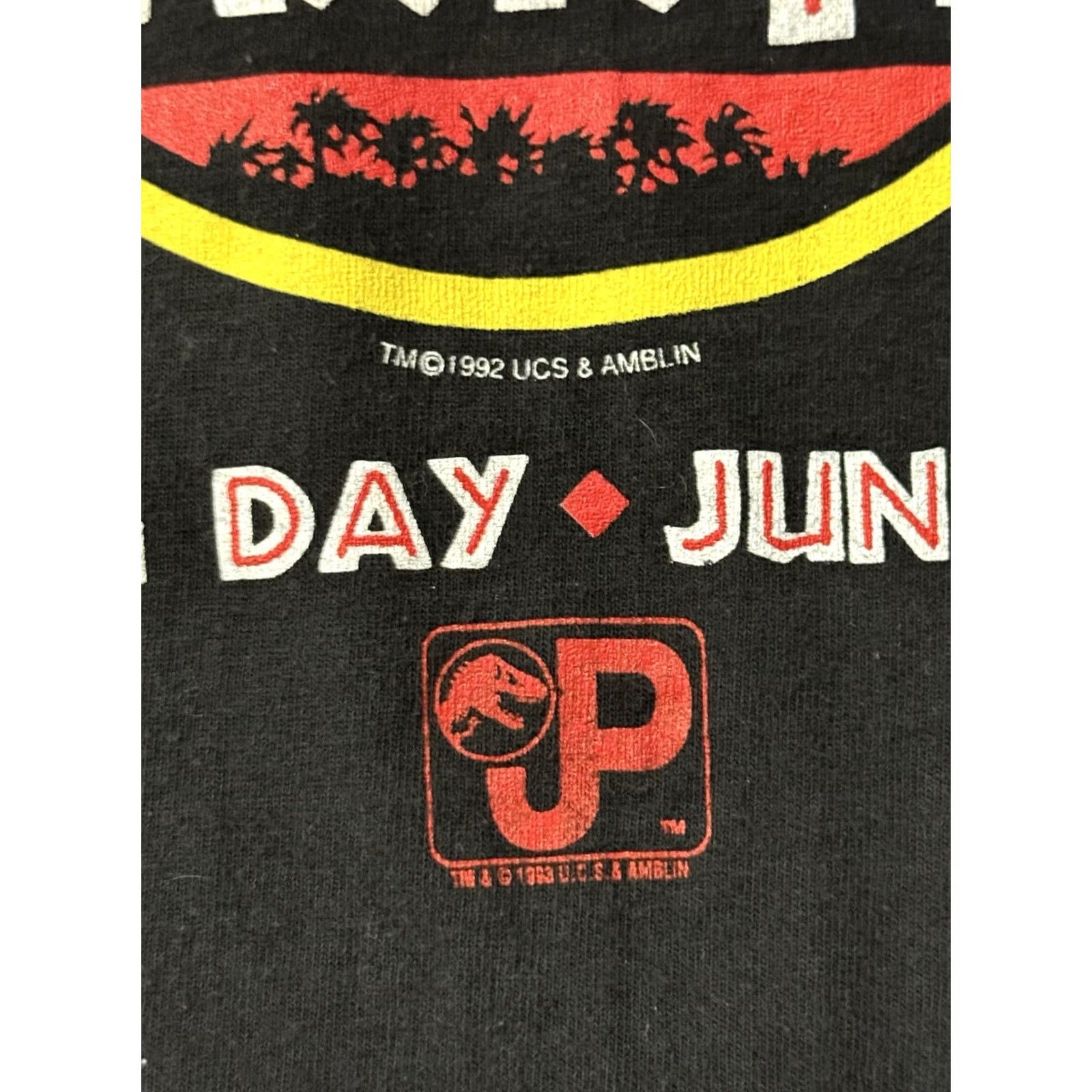 Hanes VINTAGE Jurassic Park Opening Day Promo Shirt XL Black Hanes T-Shirt Mens Graphic Print 1990s 90s Universal Studios Amblin Size US XL / EU 56 / 4 - 4 Thumbnail