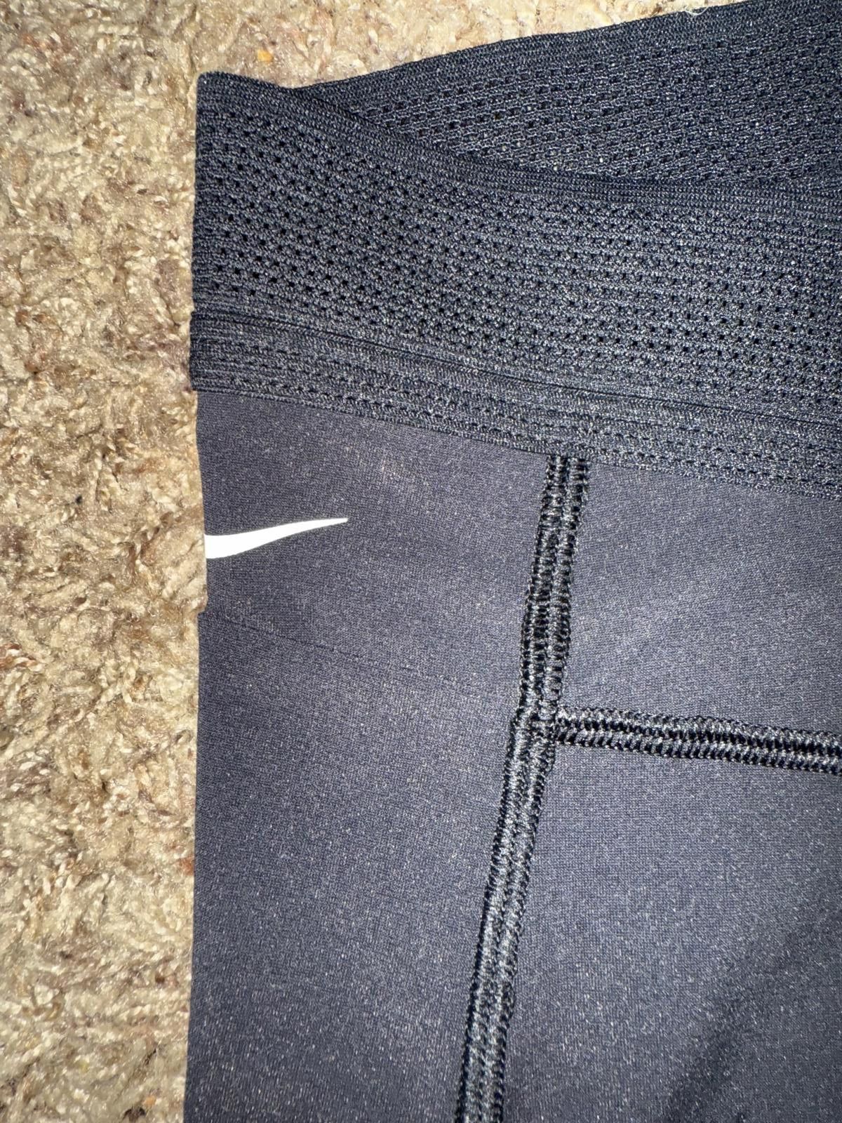 Nike Nike Dri-fit Adv A.P.S Versatile Black Tights Size US 40 / EU 56 - 10 Thumbnail