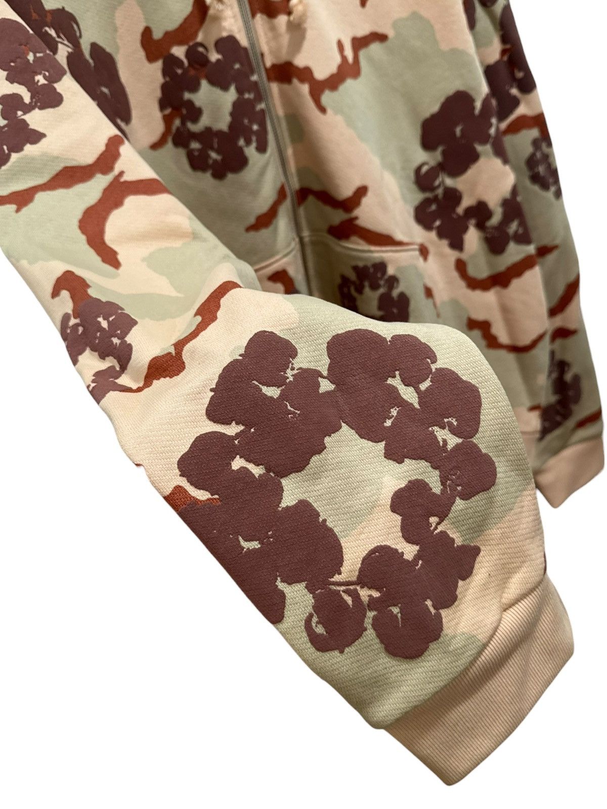 DENIM TEARS Denim Tears The Cotton Wreath Zip Hoodie Tan Camo Size US XL / EU 56 / 4 - 3 Thumbnail