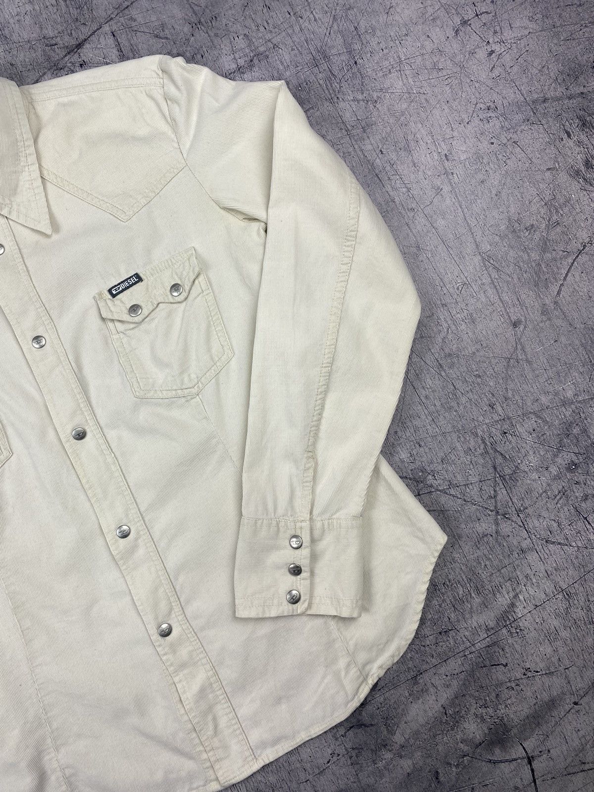Diesel Vintage Diesel Velvet Button Up Shirt Size M / US 6-8 / IT 42-44 - 4 Thumbnail
