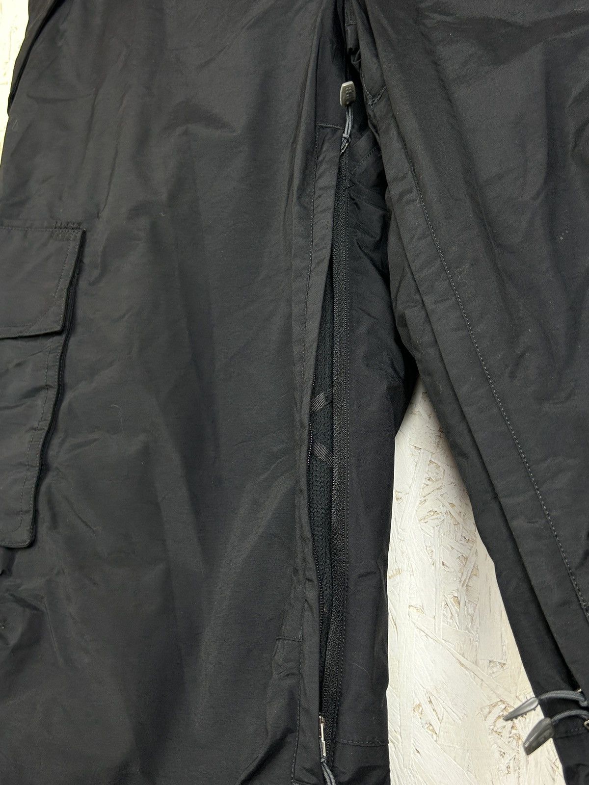 Nike ACG 00s Vintage Nike ACG 2007 Skiwear Pants Trousers Black L Size US 34 / EU 50 - 6 Thumbnail