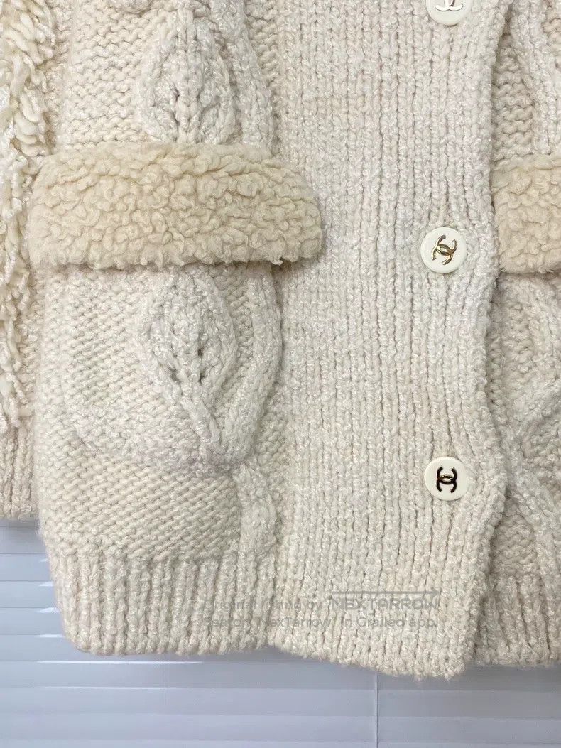 Chanel Chanel Beige knitted cardigan coat Size XS / US 0-2 / IT 36-38 - 6 Thumbnail