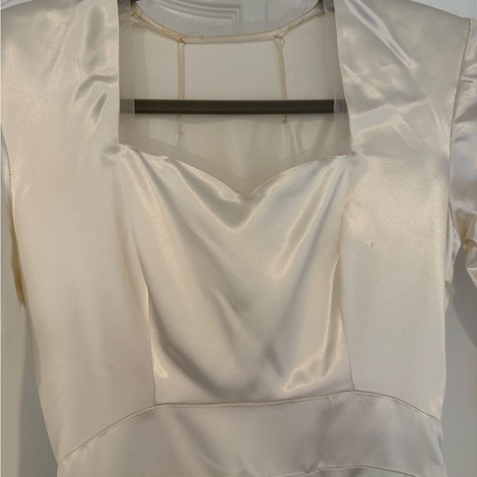 Handmade VNTG 1940’s Bustle Back Satin wedding dress small Size S / US 4 / IT 40 - 12 Thumbnail