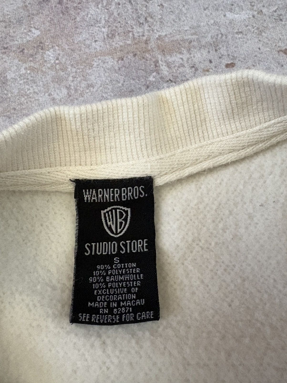 Warner Bros Vintage Warner Bros Looney Tunes y2k sweatshirt Size US L / EU 52-54 / 3 - 6 Thumbnail