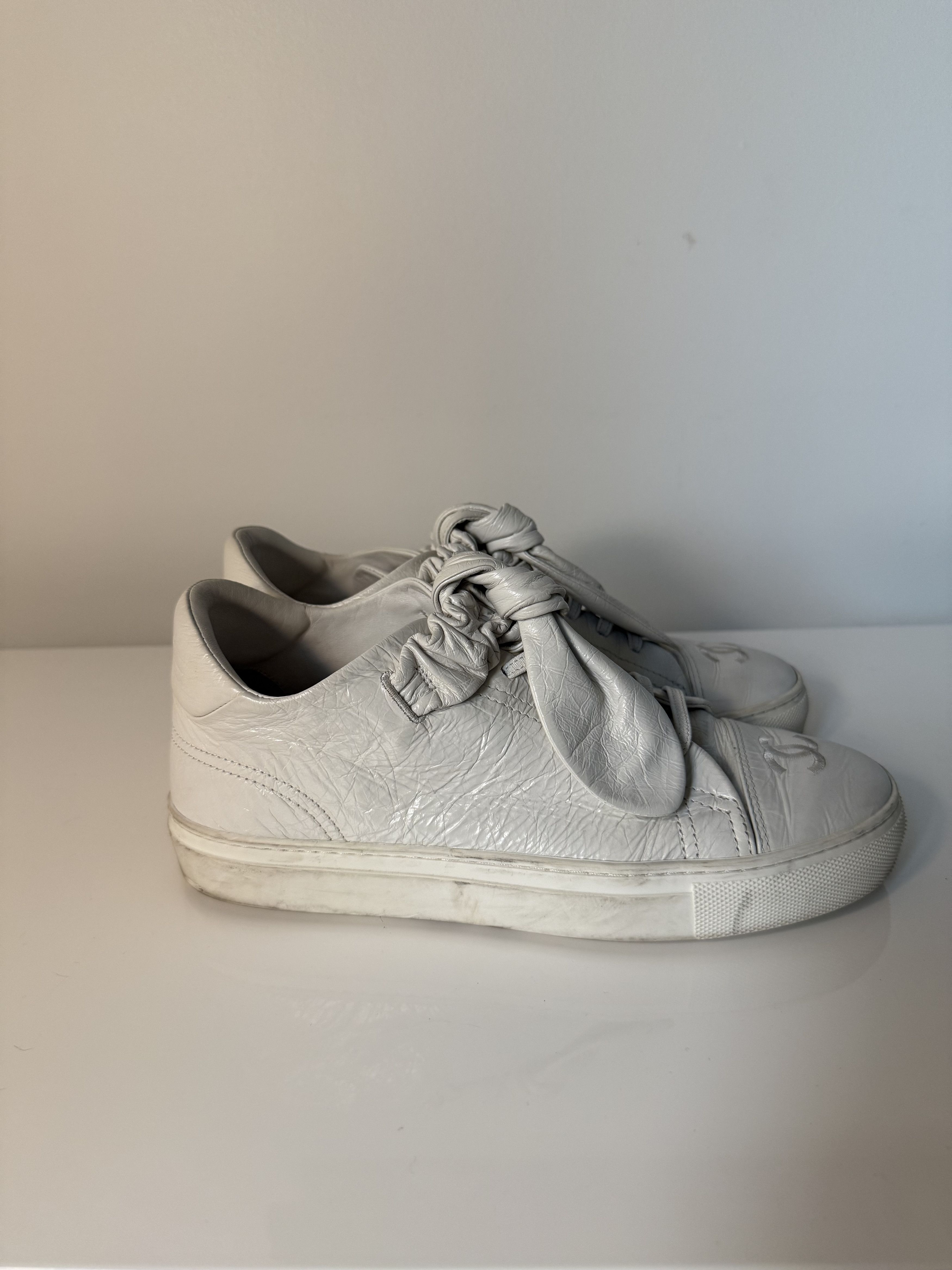 Chanel Chanel Tie Sneakers Size US 8 / IT 38 - 3 Thumbnail