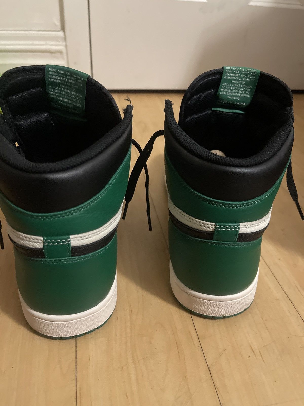 Jordan Brand Air Jordan 1 ‘Pine Green’ Size US 11.5 / EU 44-45 - 7 Thumbnail