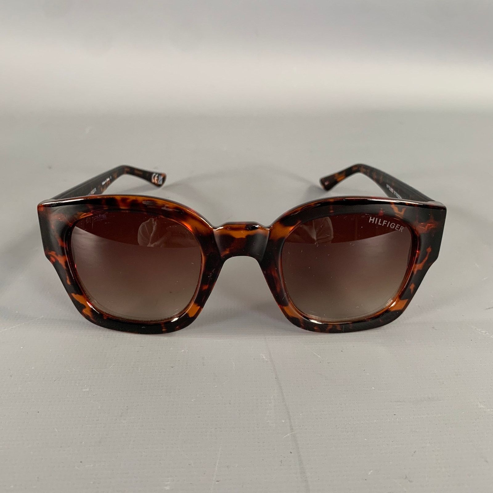 Tommy Hilfiger TOMMY HILFIGER Brown Tortoise Sunglasses Size ONE SIZE - 1 Thumbnail