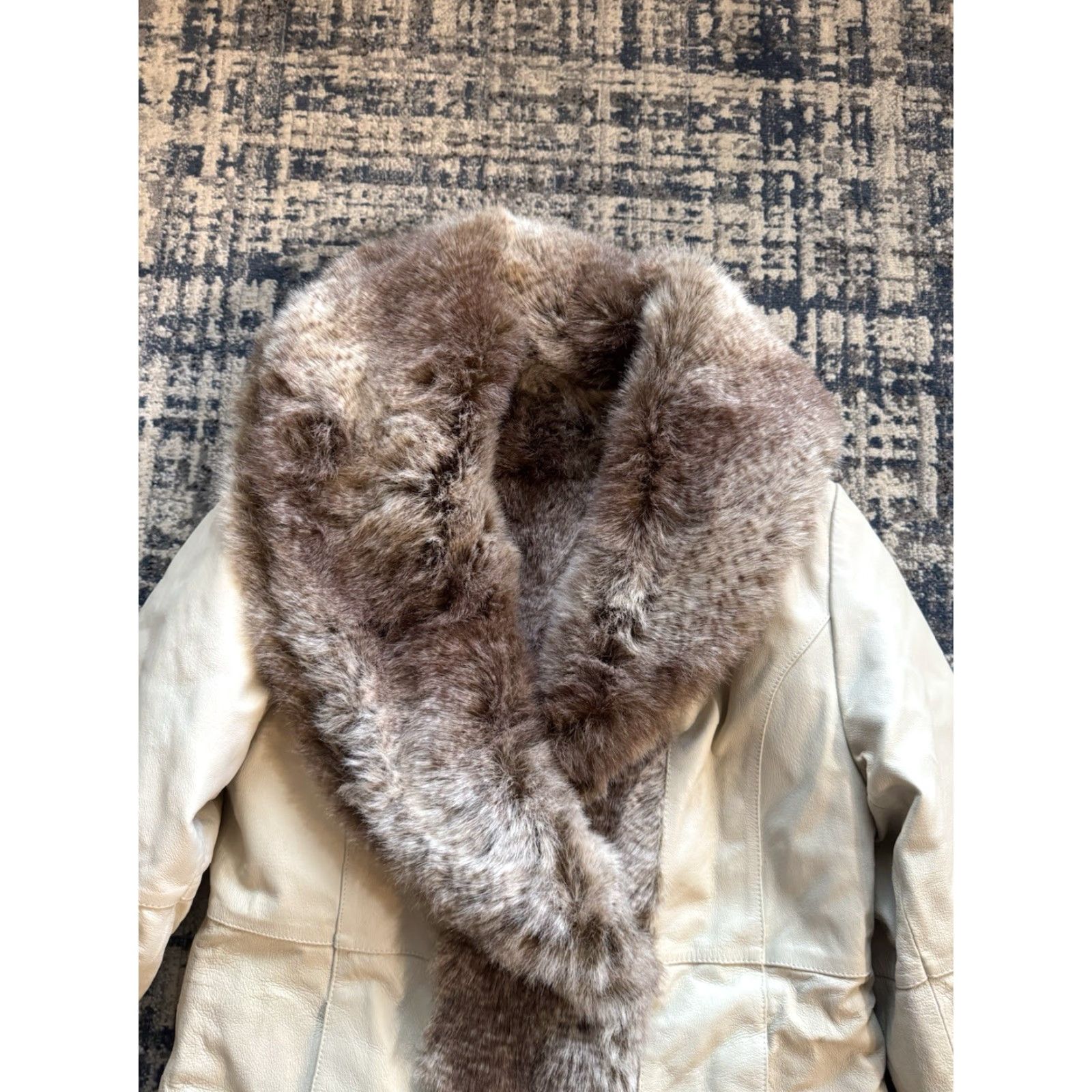 Vintage VINTAGE Excelled Collection Leather Afghan Coat Women's Sz S Ivory Fur Trim 90s Hippie Retro BOHO Long Coat with Pockets Leather Size S / US 4 / IT 40 - 2 Thumbnail