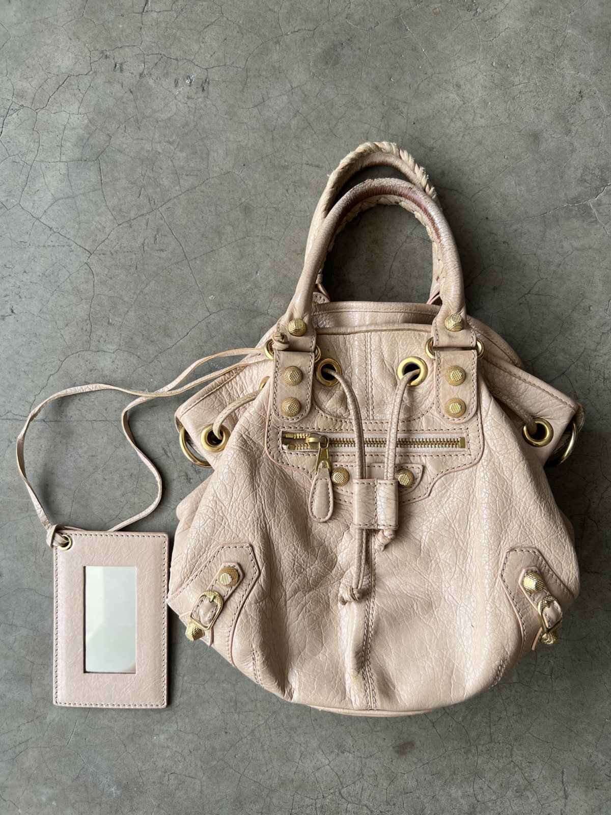 Balenciaga Balenciaga - Motocross Giant 21 Pompon Leather Bucket Bag Size ONE SIZE - 1 Thumbnail