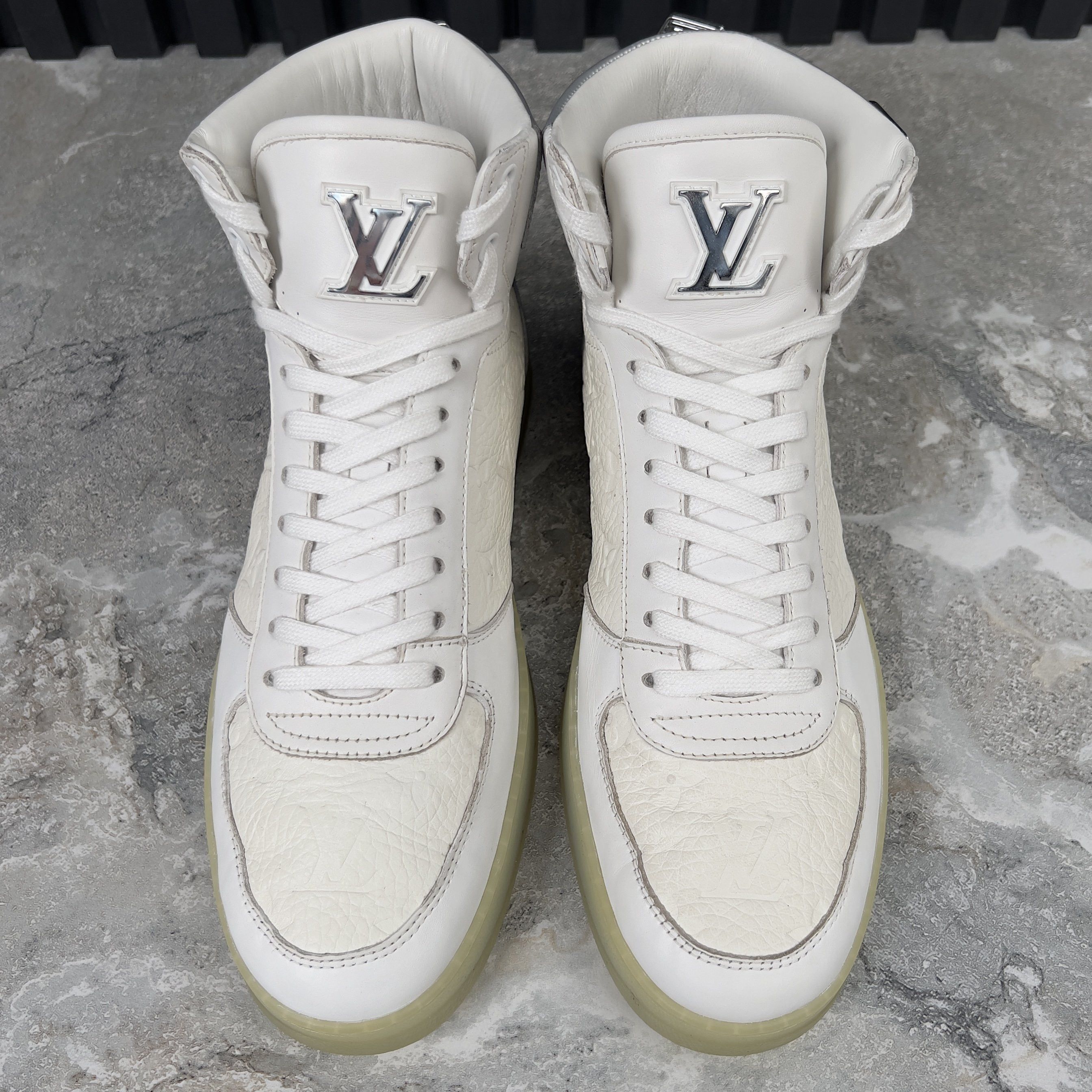Louis Vuitton Rivoli High Top Sneaker Leather Size US 8.5 / EU 41-42 - 4 Thumbnail
